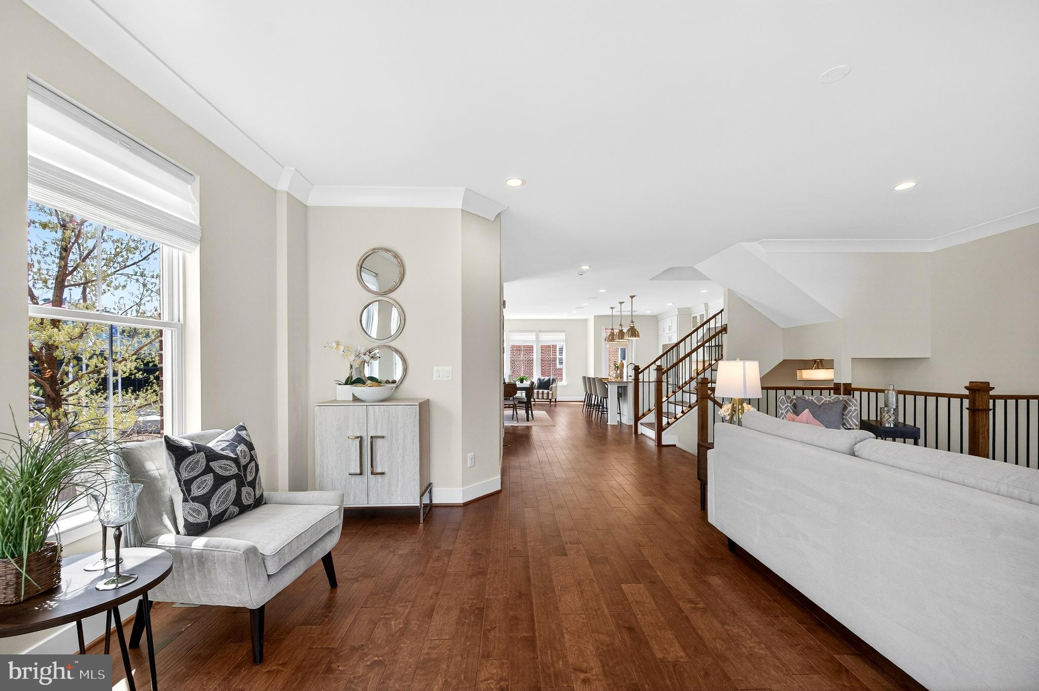 CADENCE ON CENTER - Residential