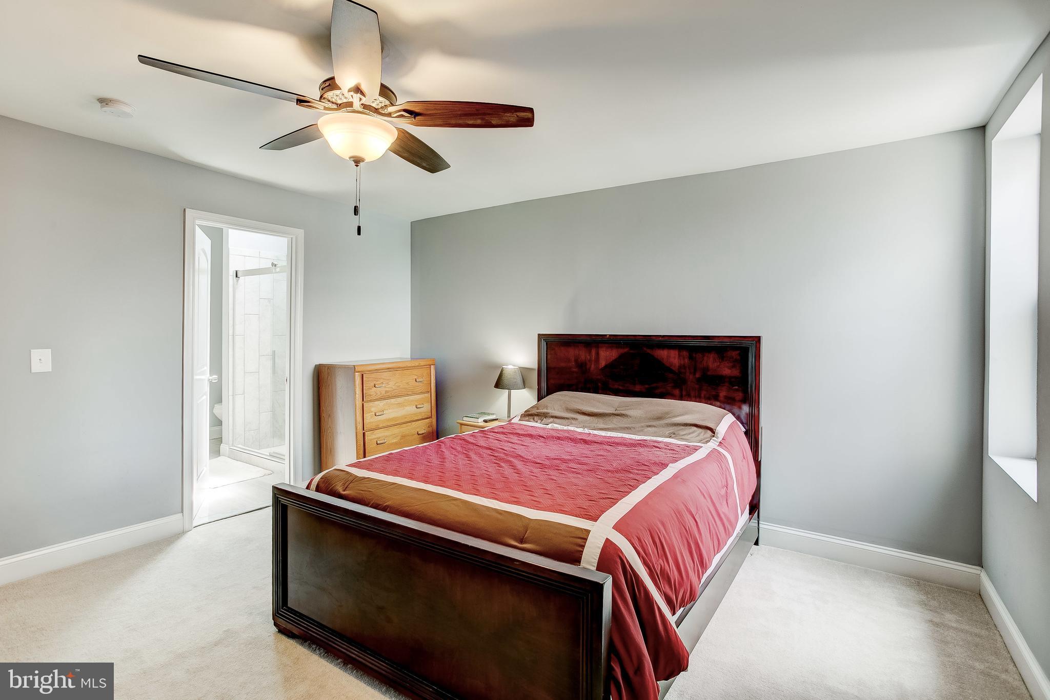 HIGHLANDTOWN - Residential