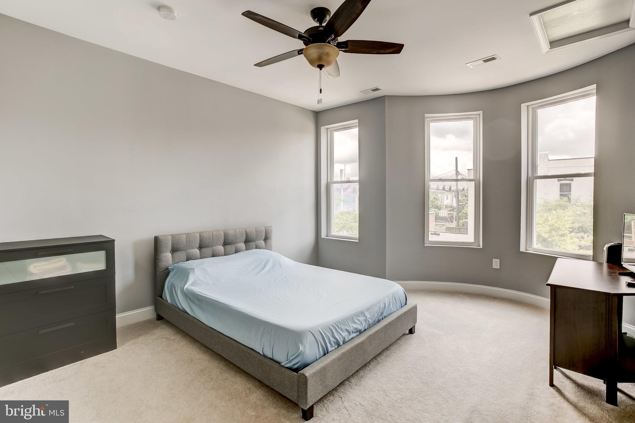 HIGHLANDTOWN - Residential