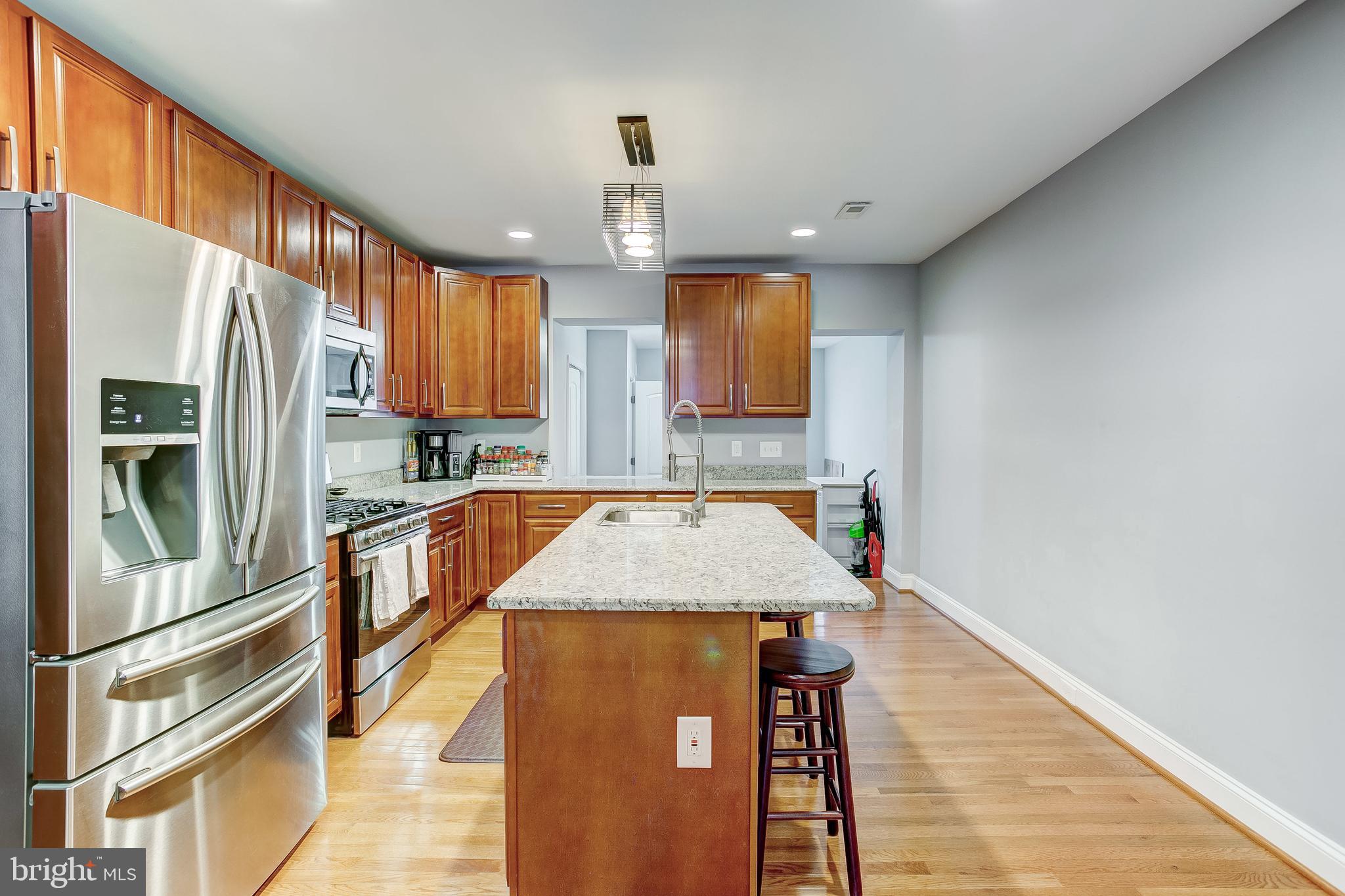 HIGHLANDTOWN - Residential