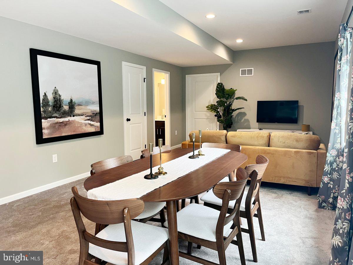 STONE MILL ESTATES - Residential