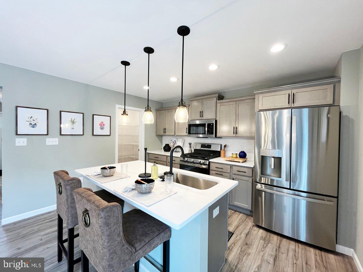 STONE MILL ESTATES - Residential