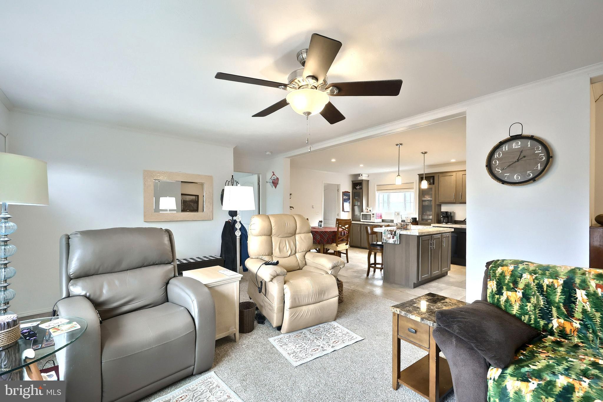 EAGLE VIEW MOBILE HOME PK - Residential