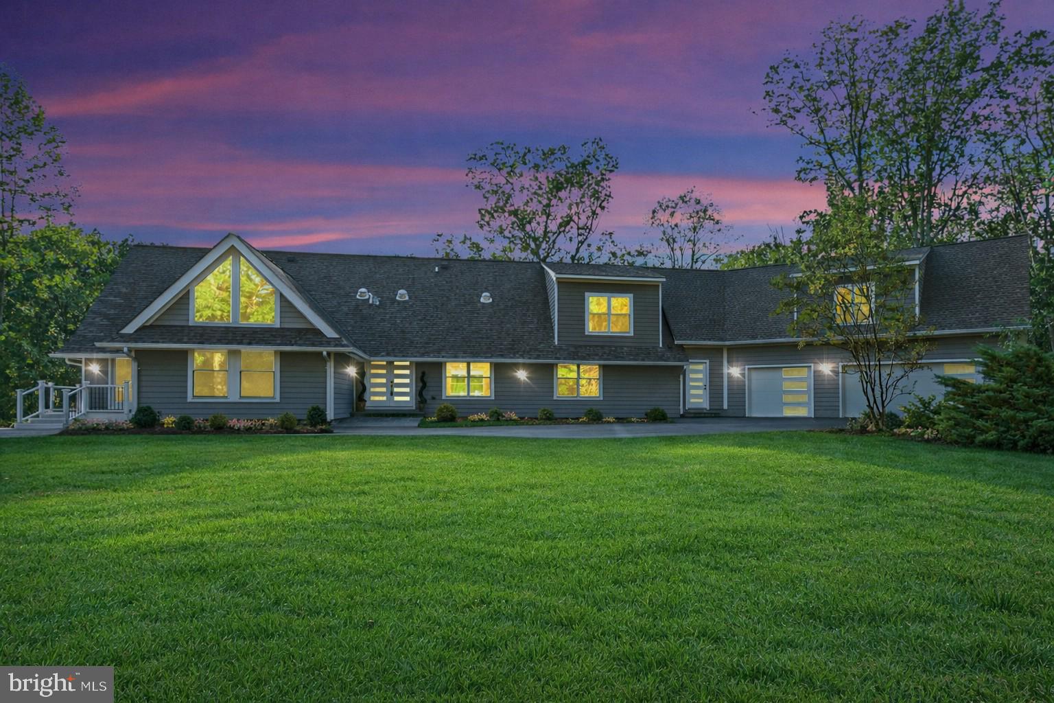 HOLLY GLEN - Residential