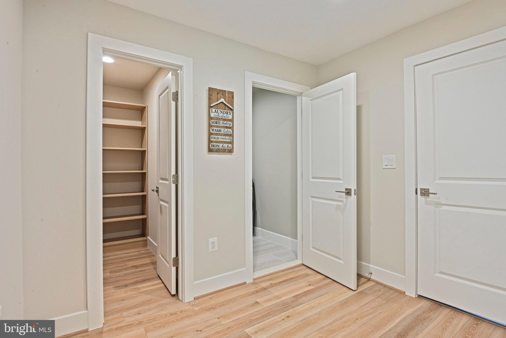 HOLLY GLEN - Residential