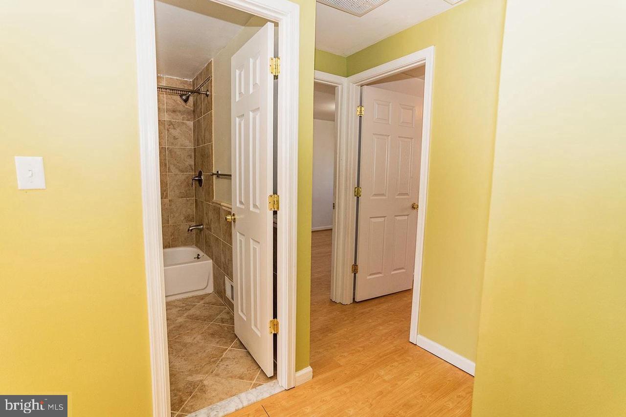 FOREST WALK - Residential Lease