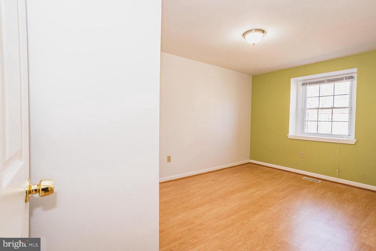 FOREST WALK - Residential Lease