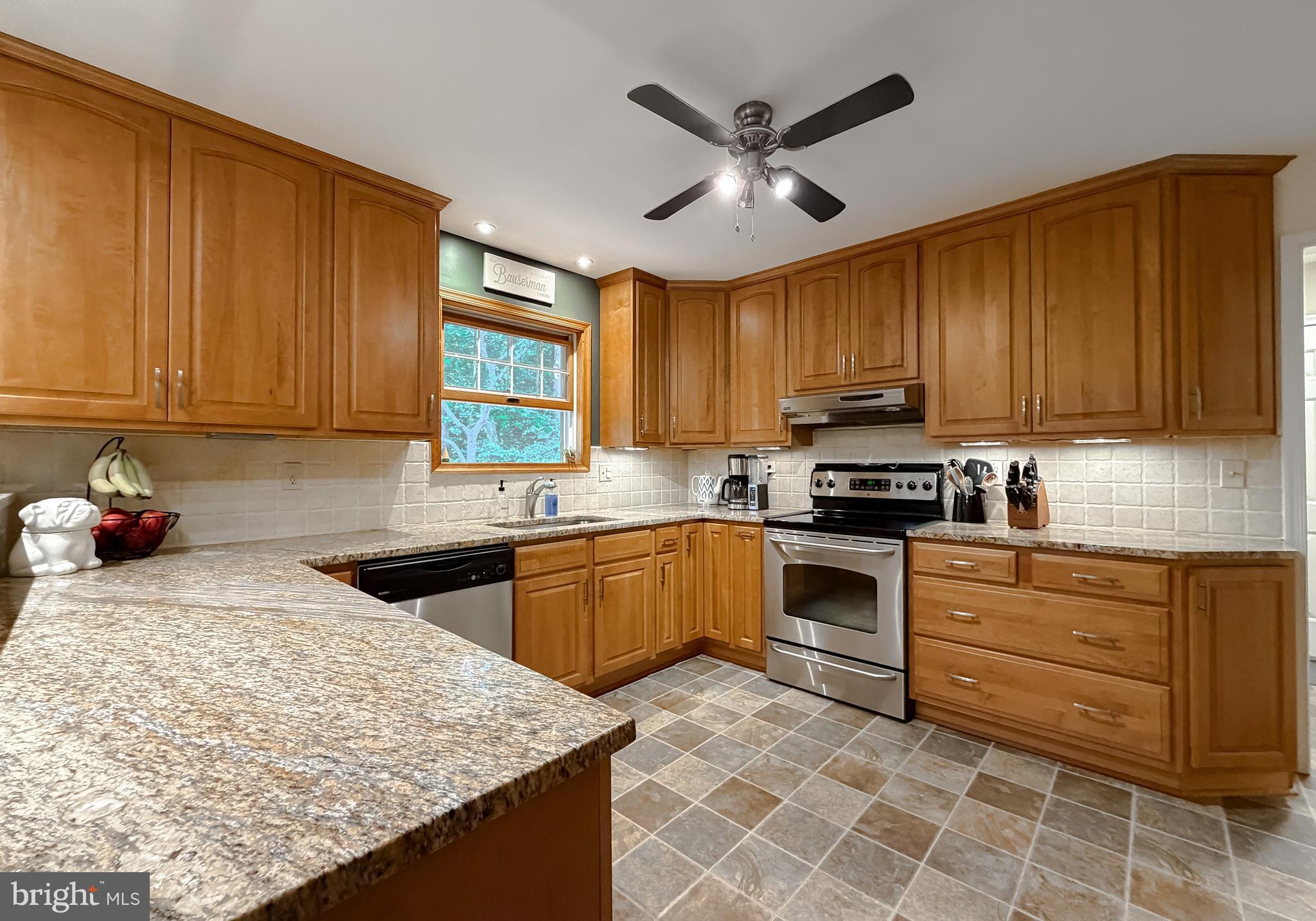 ESPERANZA FARMS - Residential