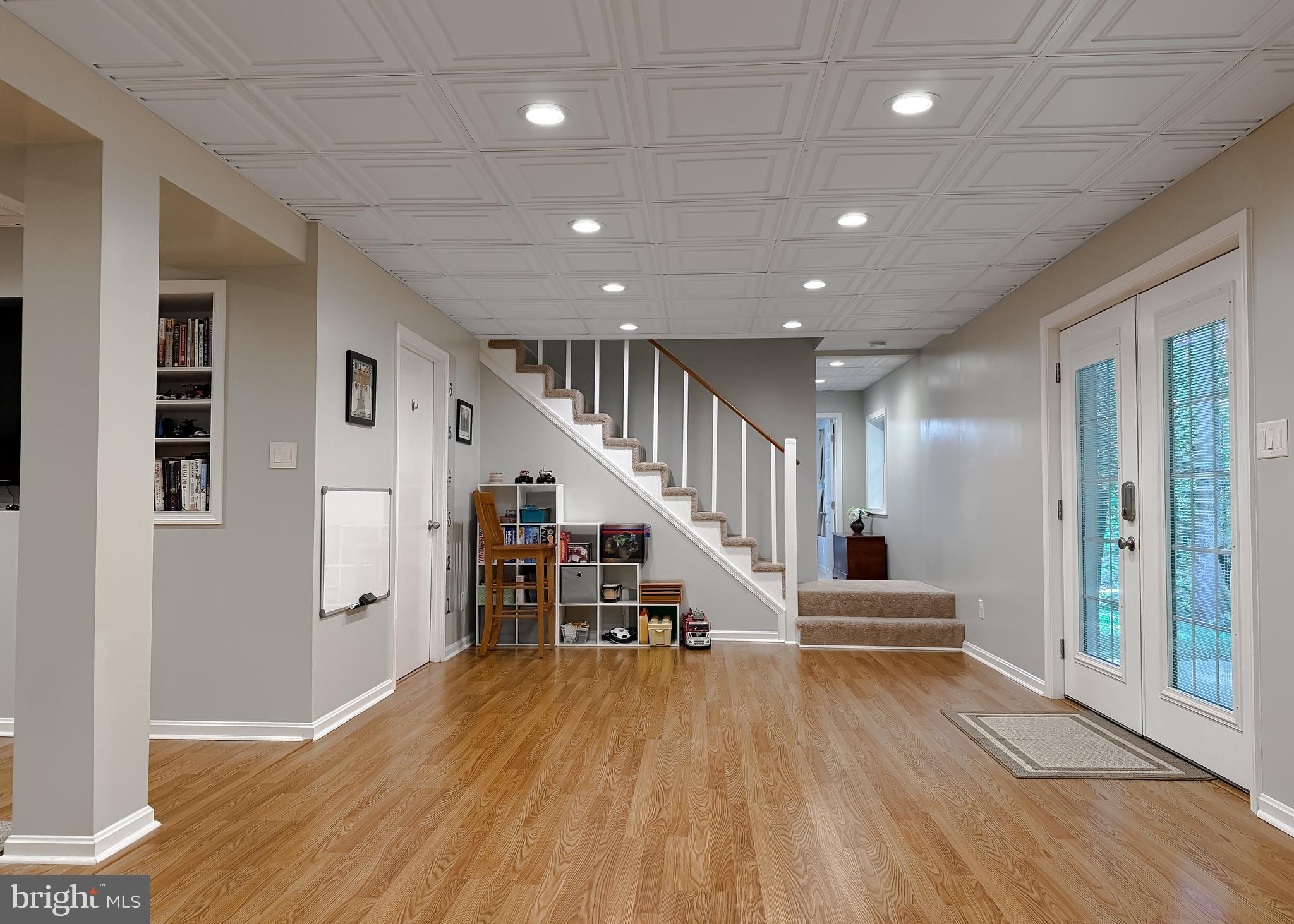 ESPERANZA FARMS - Residential