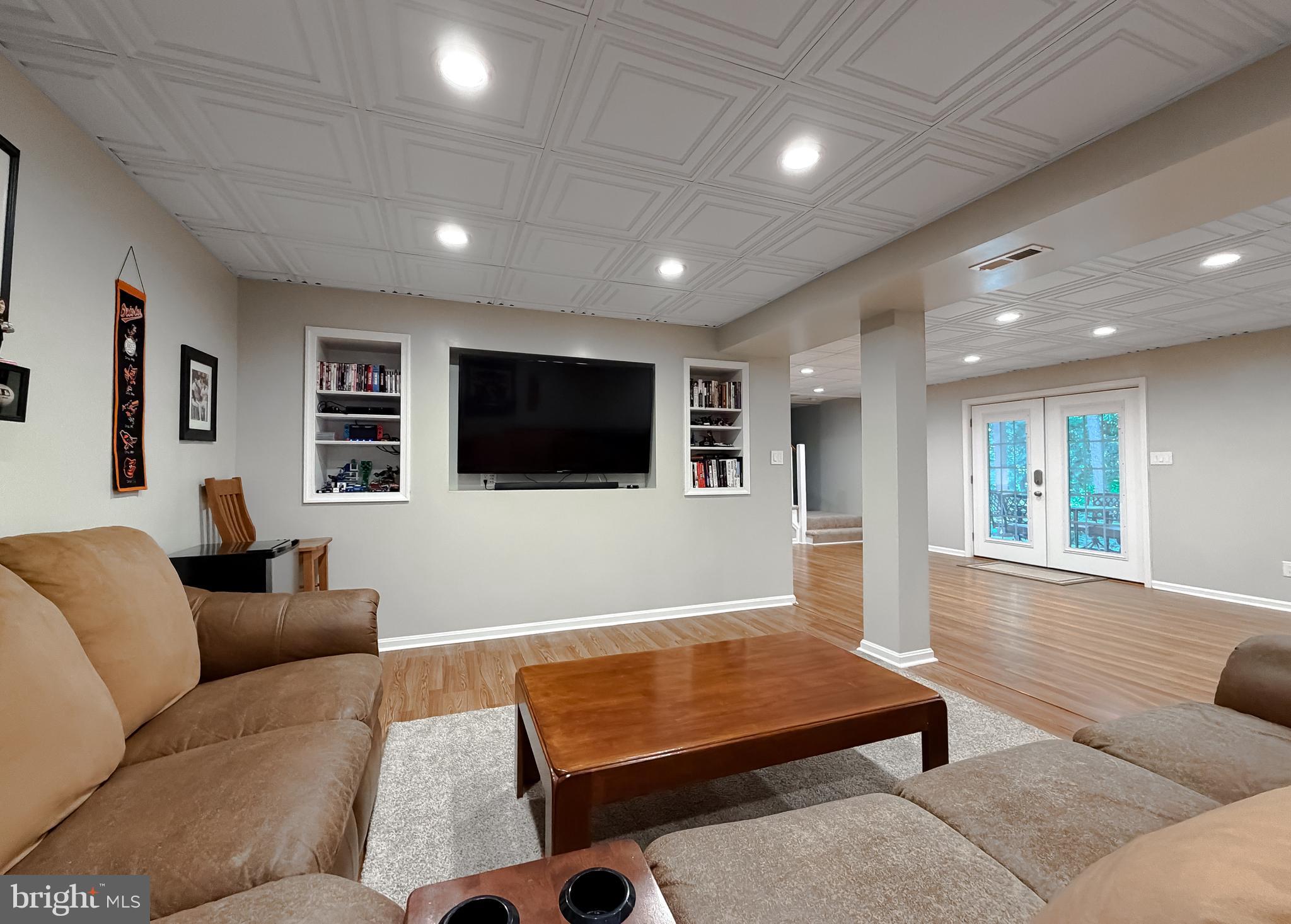 ESPERANZA FARMS - Residential