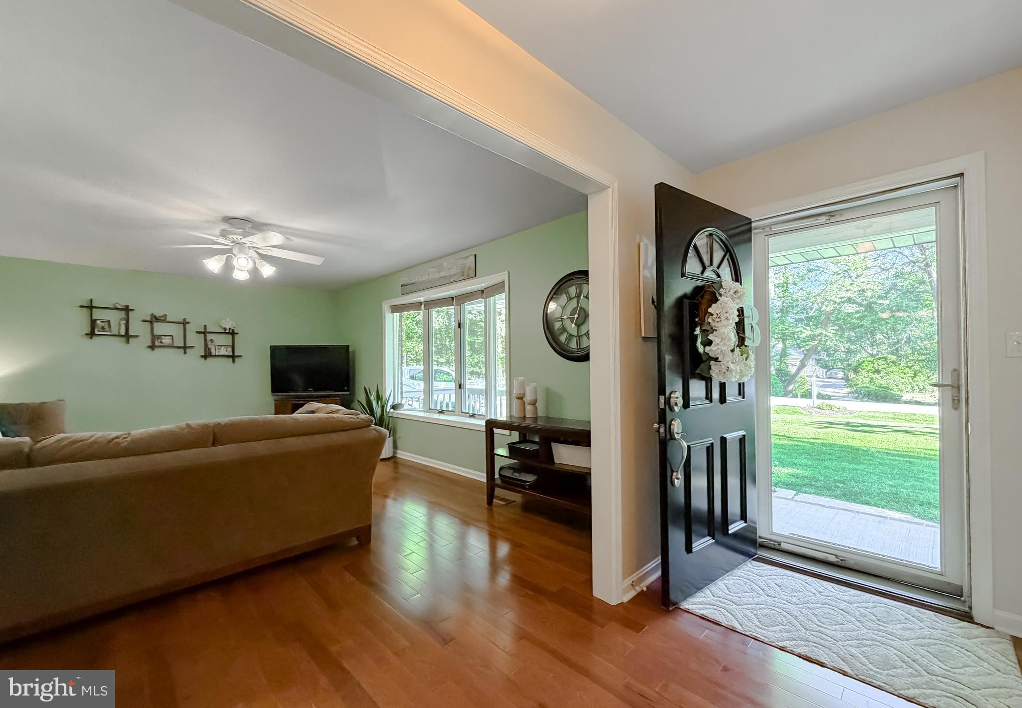 ESPERANZA FARMS - Residential