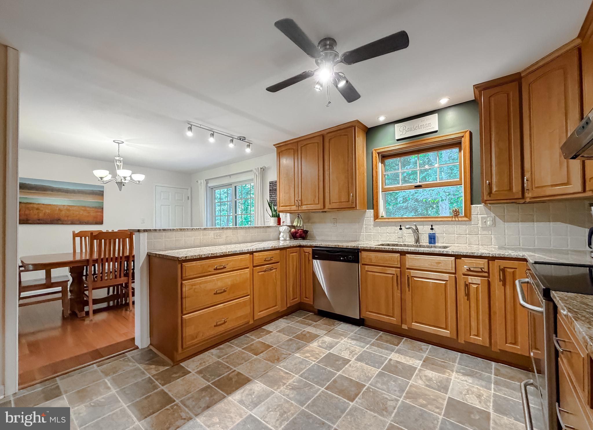 ESPERANZA FARMS - Residential
