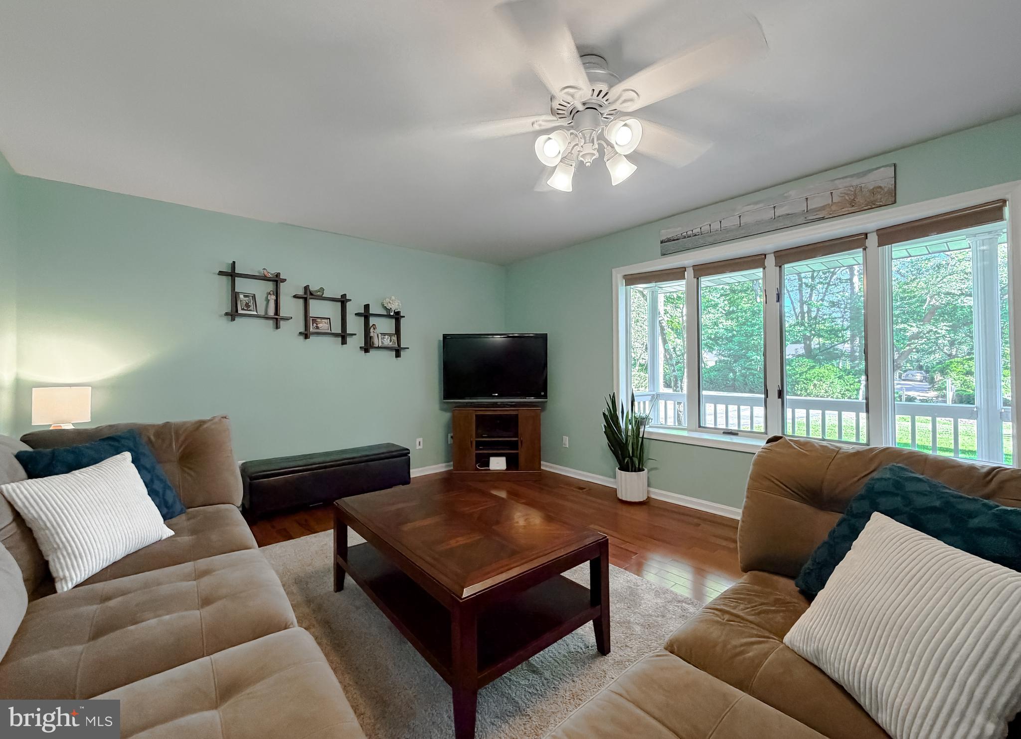ESPERANZA FARMS - Residential