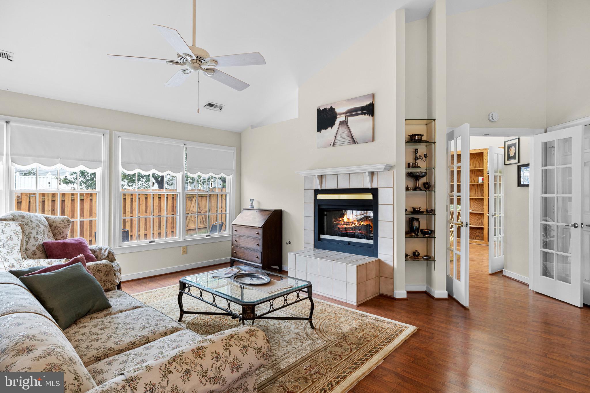 SUMMERLAKE - Residential