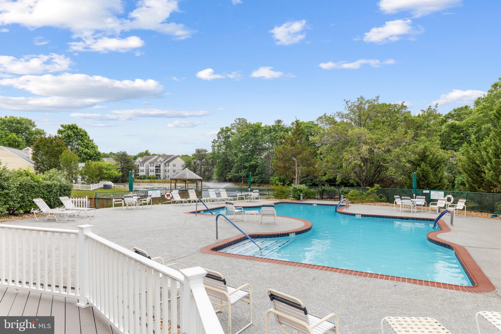 SUMMERLAKE - Residential