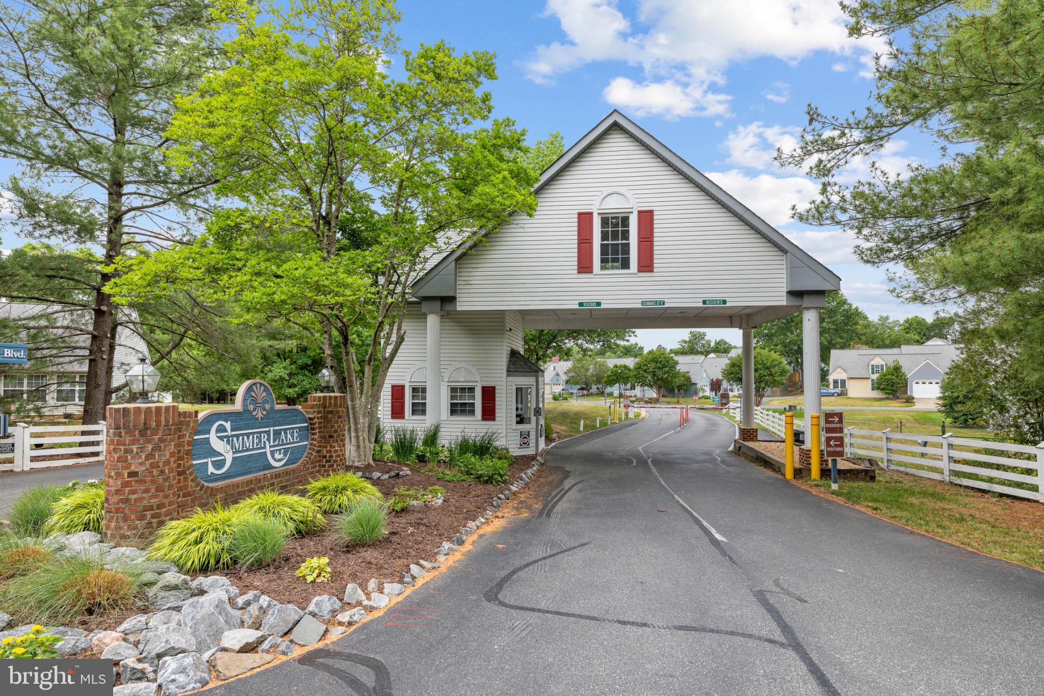 SUMMERLAKE - Residential