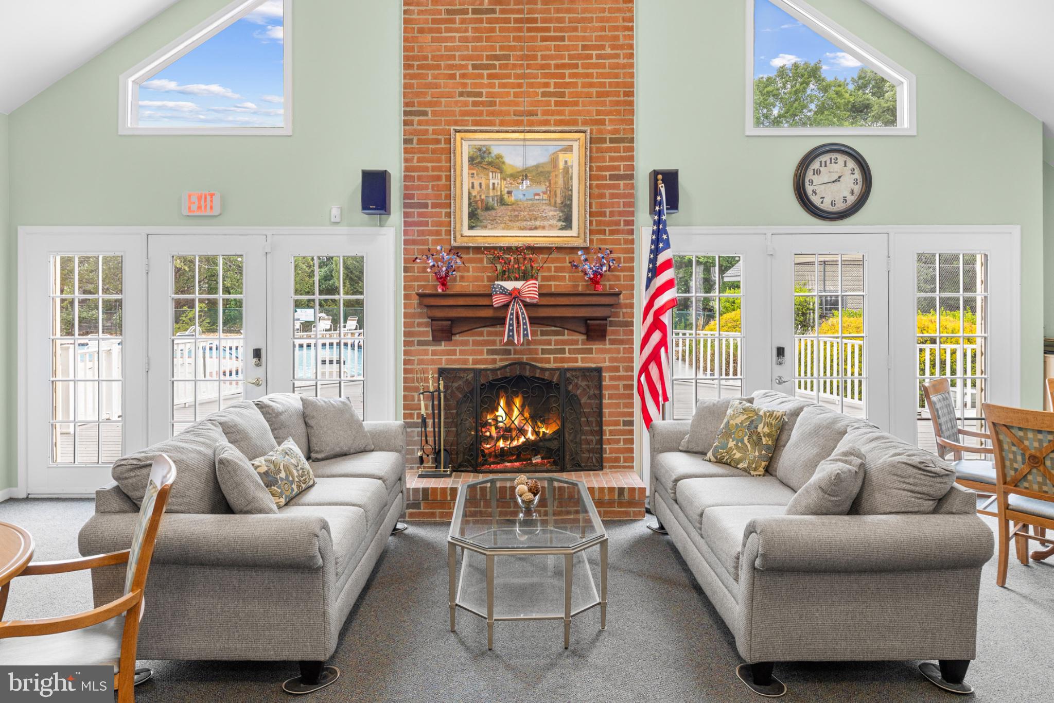 SUMMERLAKE - Residential