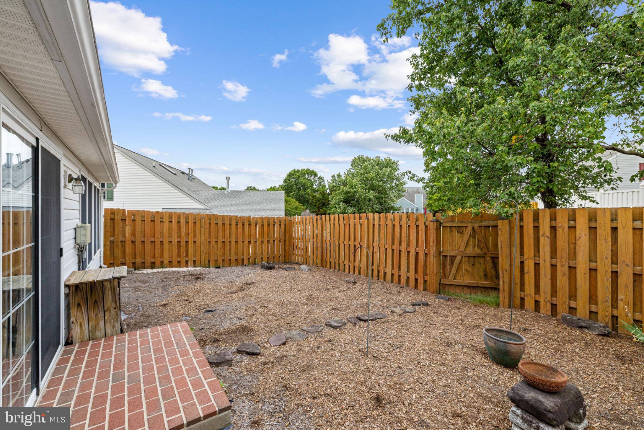 SUMMERLAKE - Residential
