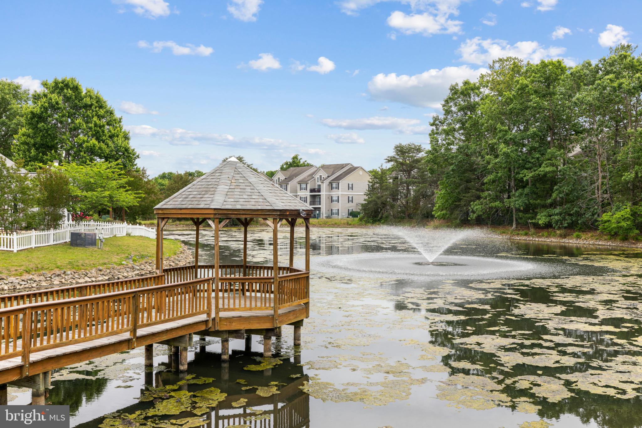 SUMMERLAKE - Residential