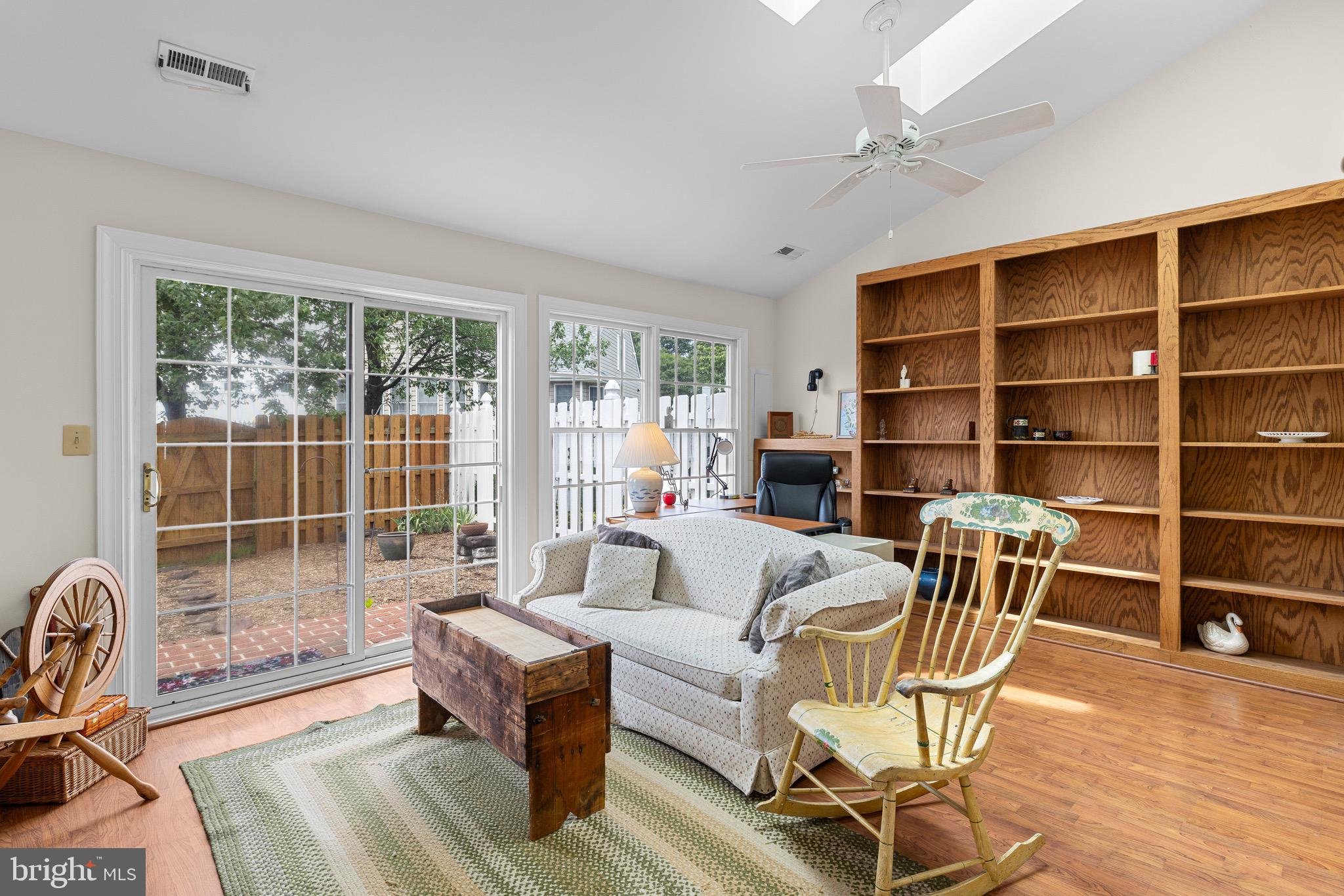 SUMMERLAKE - Residential