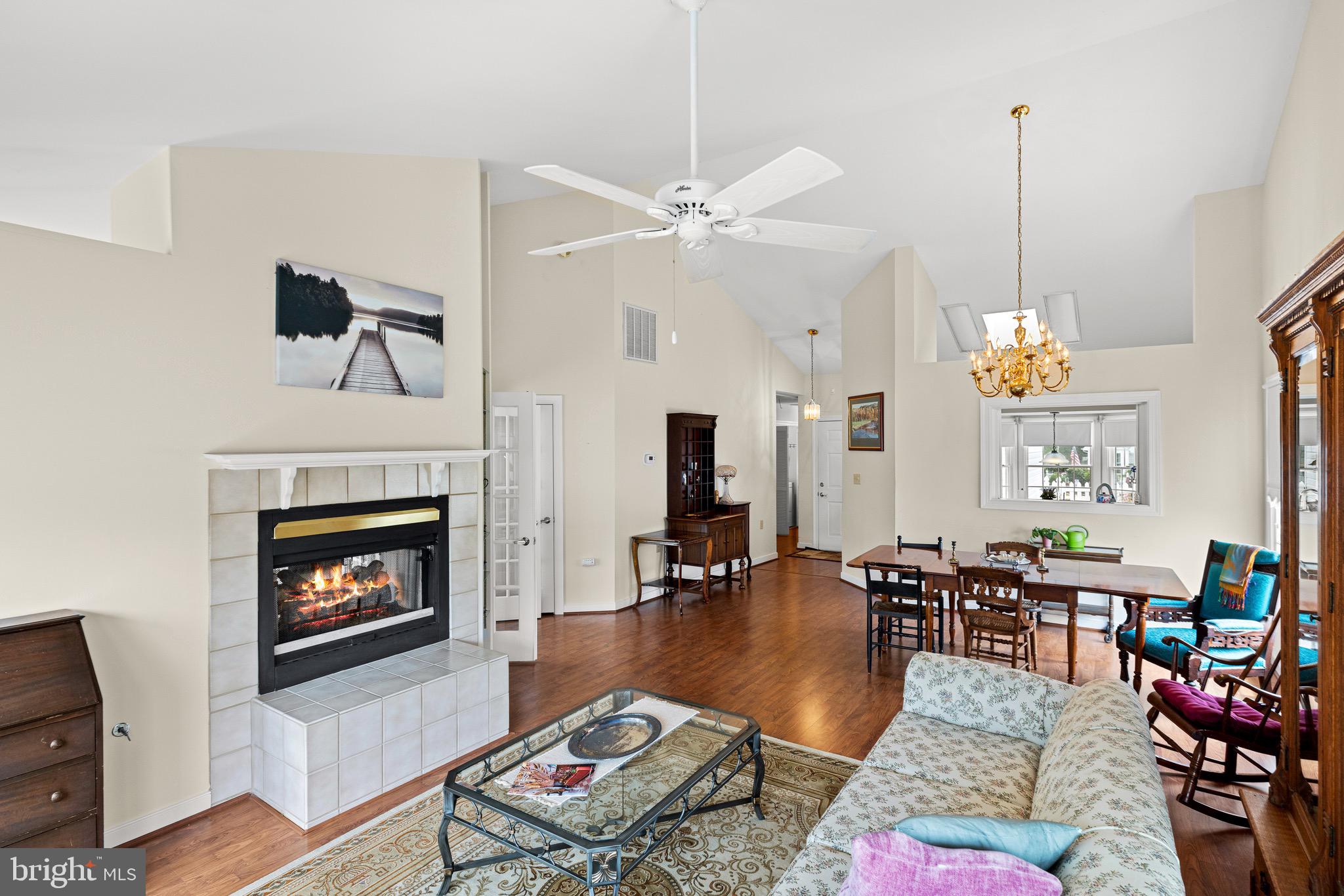 SUMMERLAKE - Residential