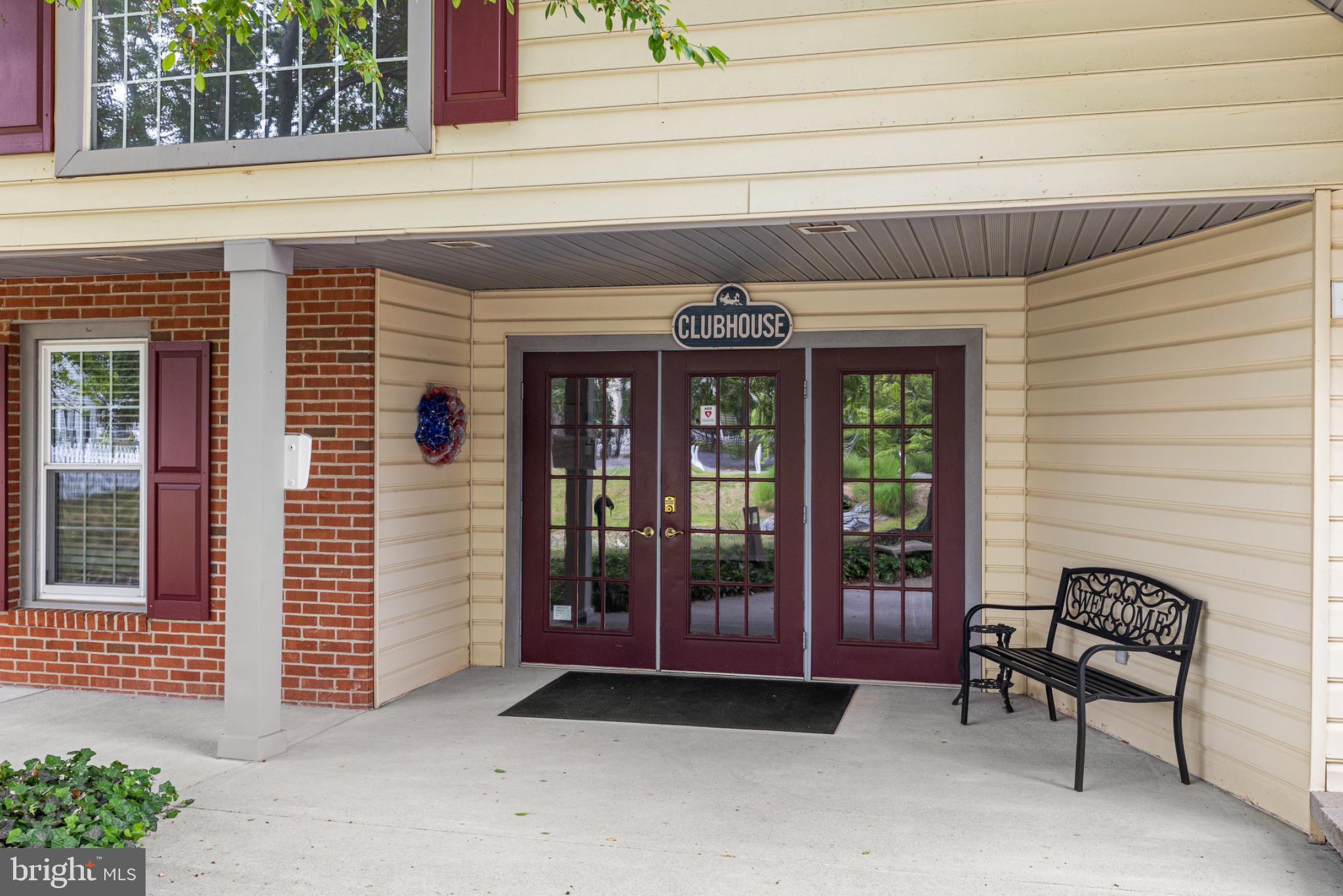 SUMMERLAKE - Residential