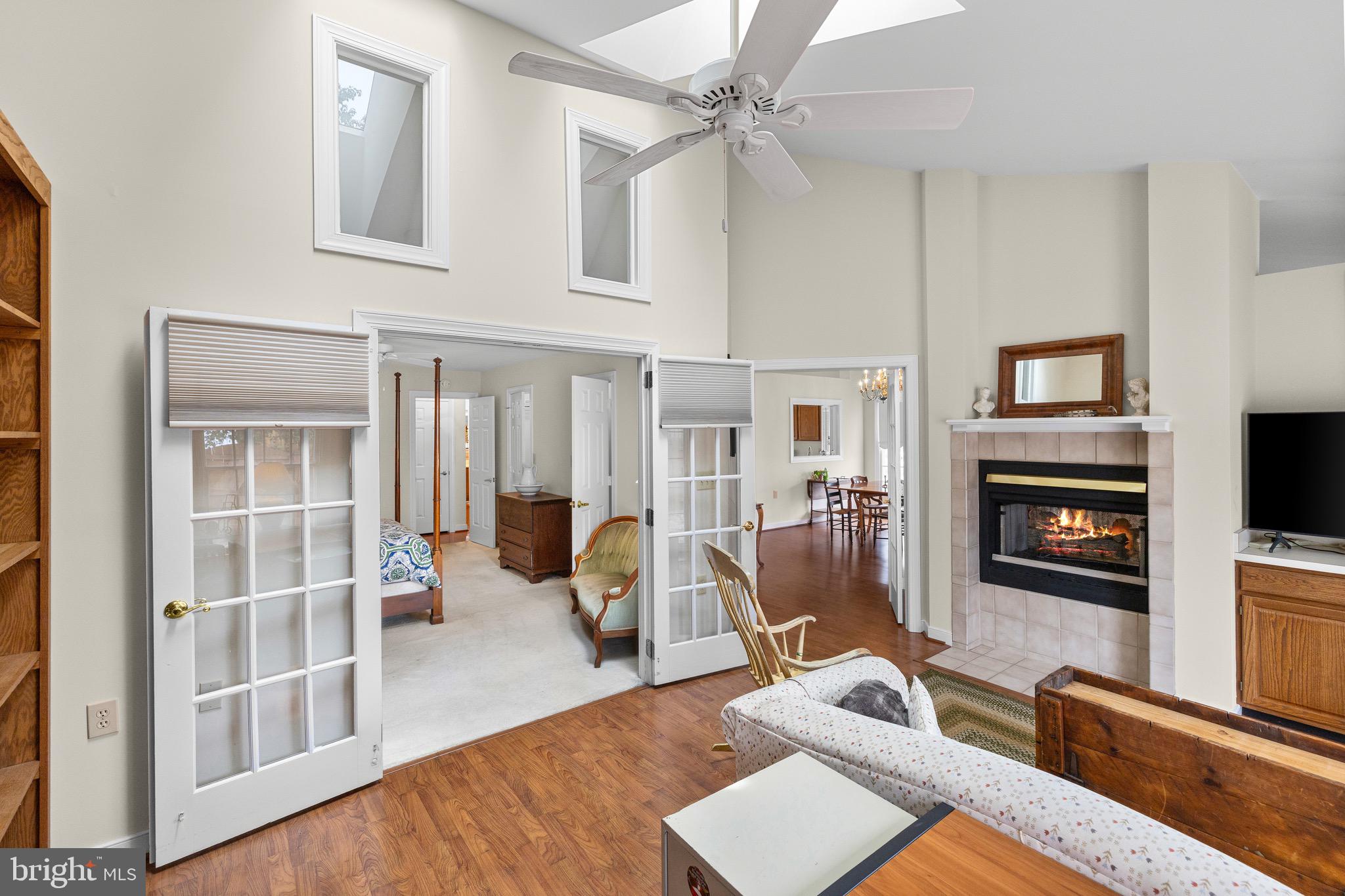 SUMMERLAKE - Residential