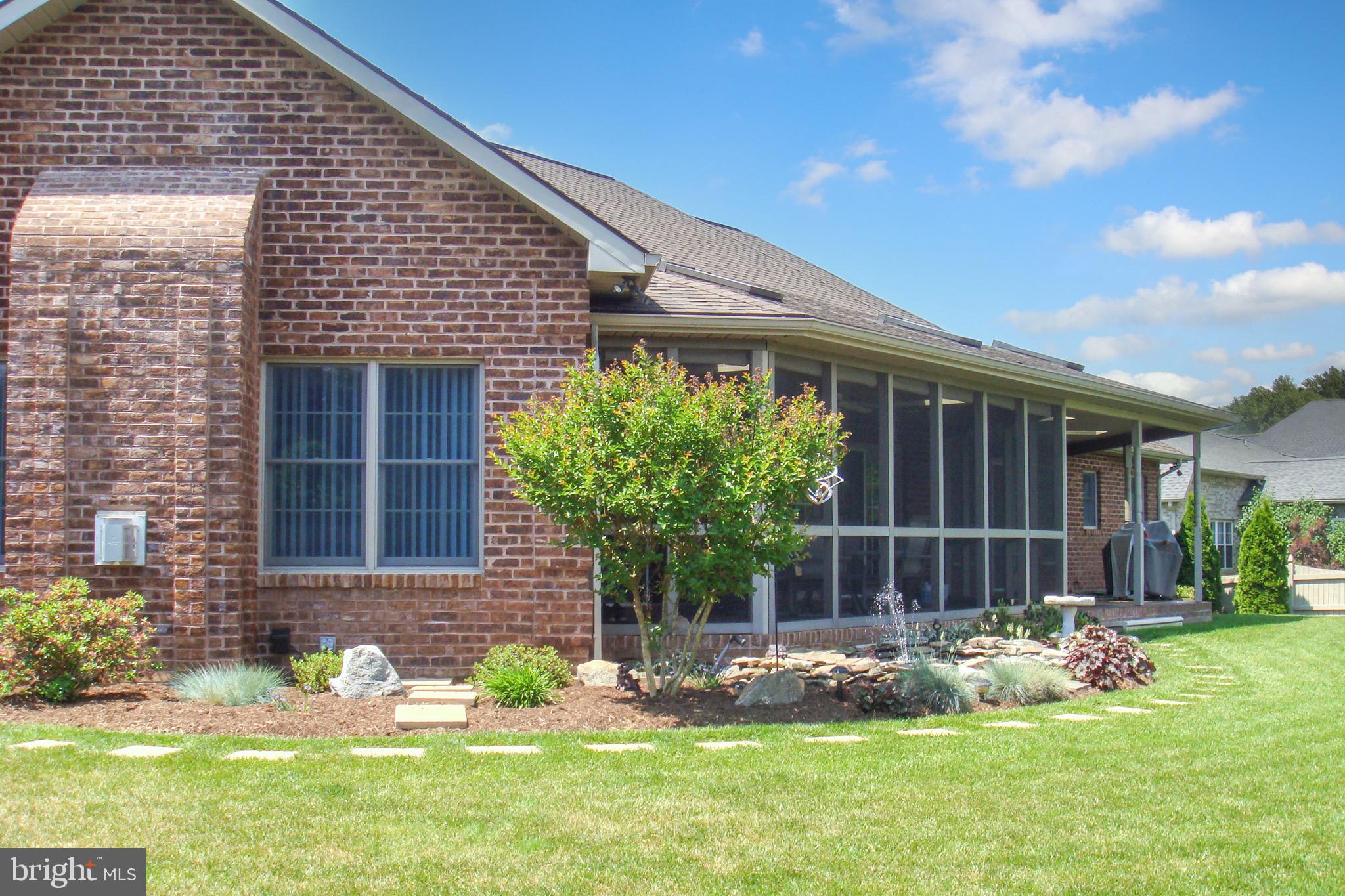 FOUNTAIN HEAD - Residential