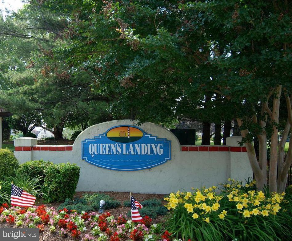 QUEENS LANDING - Residential
