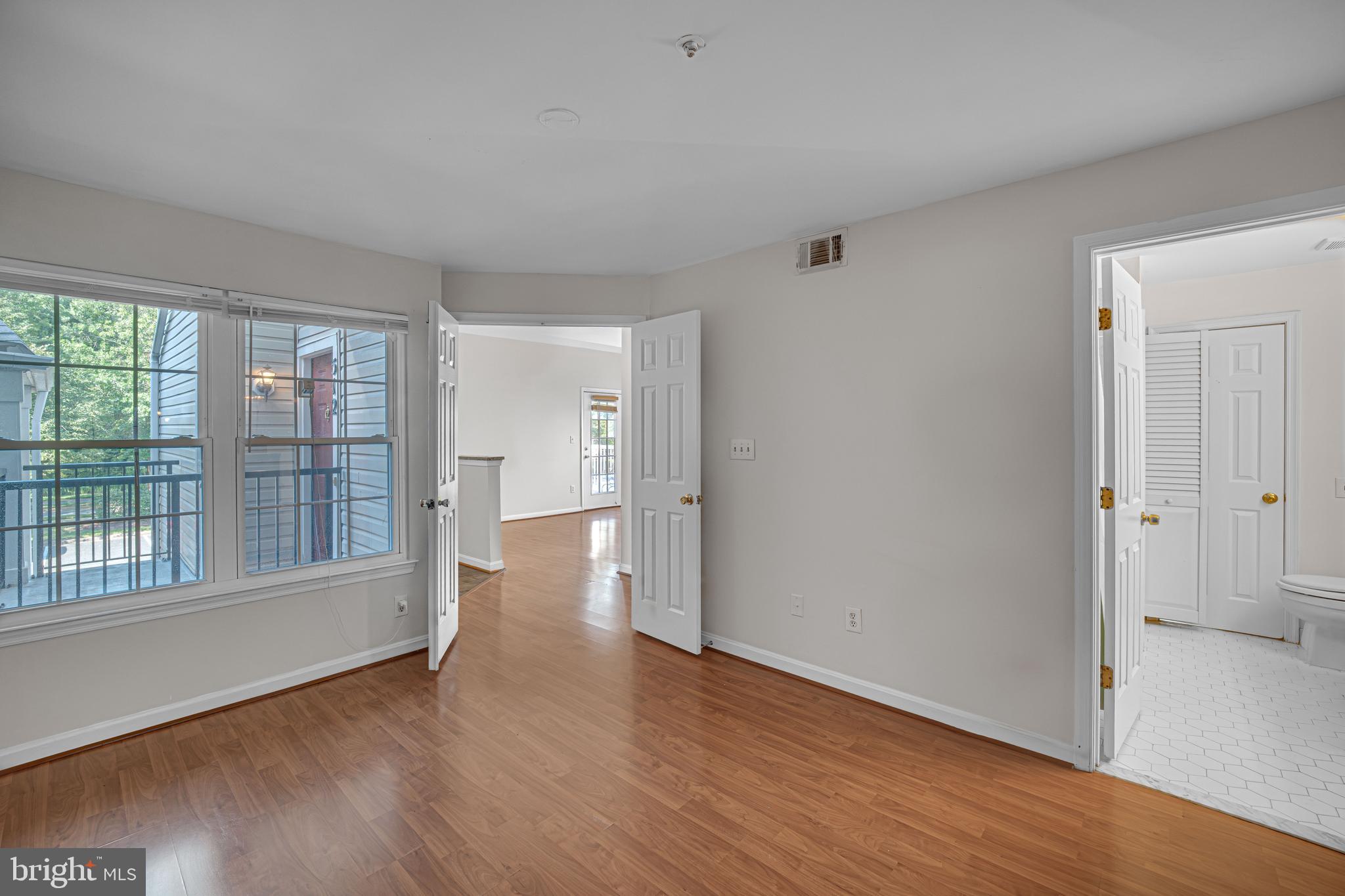 VISTAS AT WASHINGTONIAN WOODS - Residential