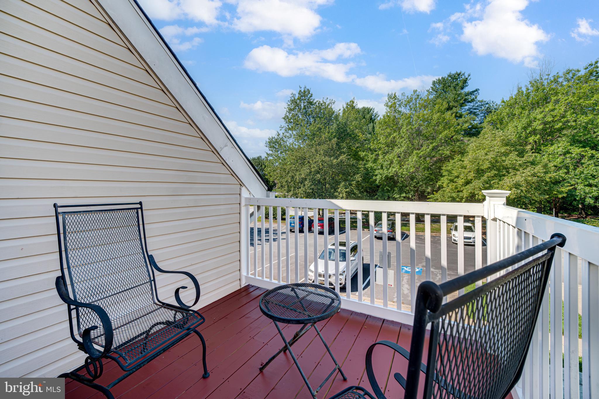 VISTAS AT WASHINGTONIAN WOODS - Residential