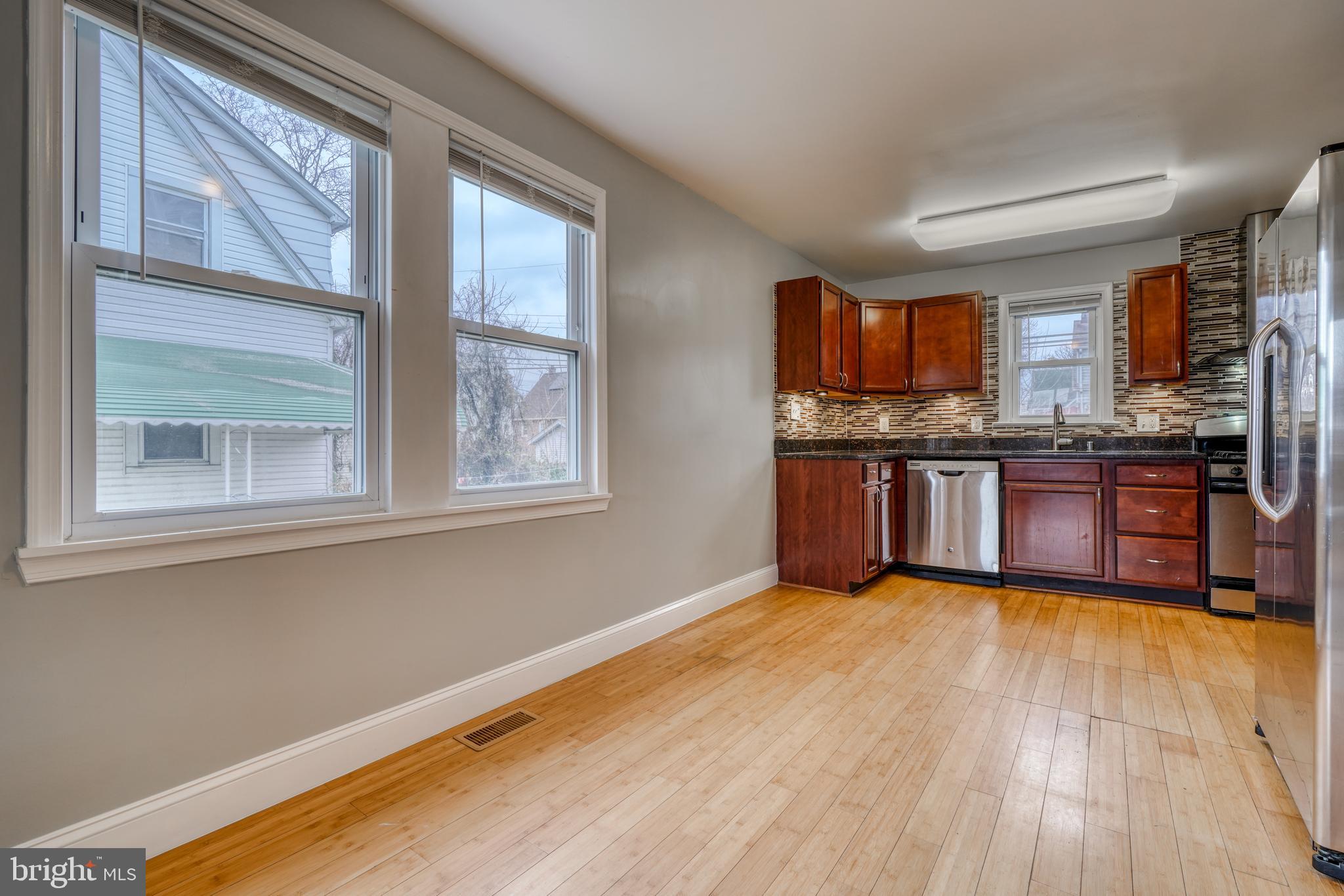 COLGATE PARK - Residential