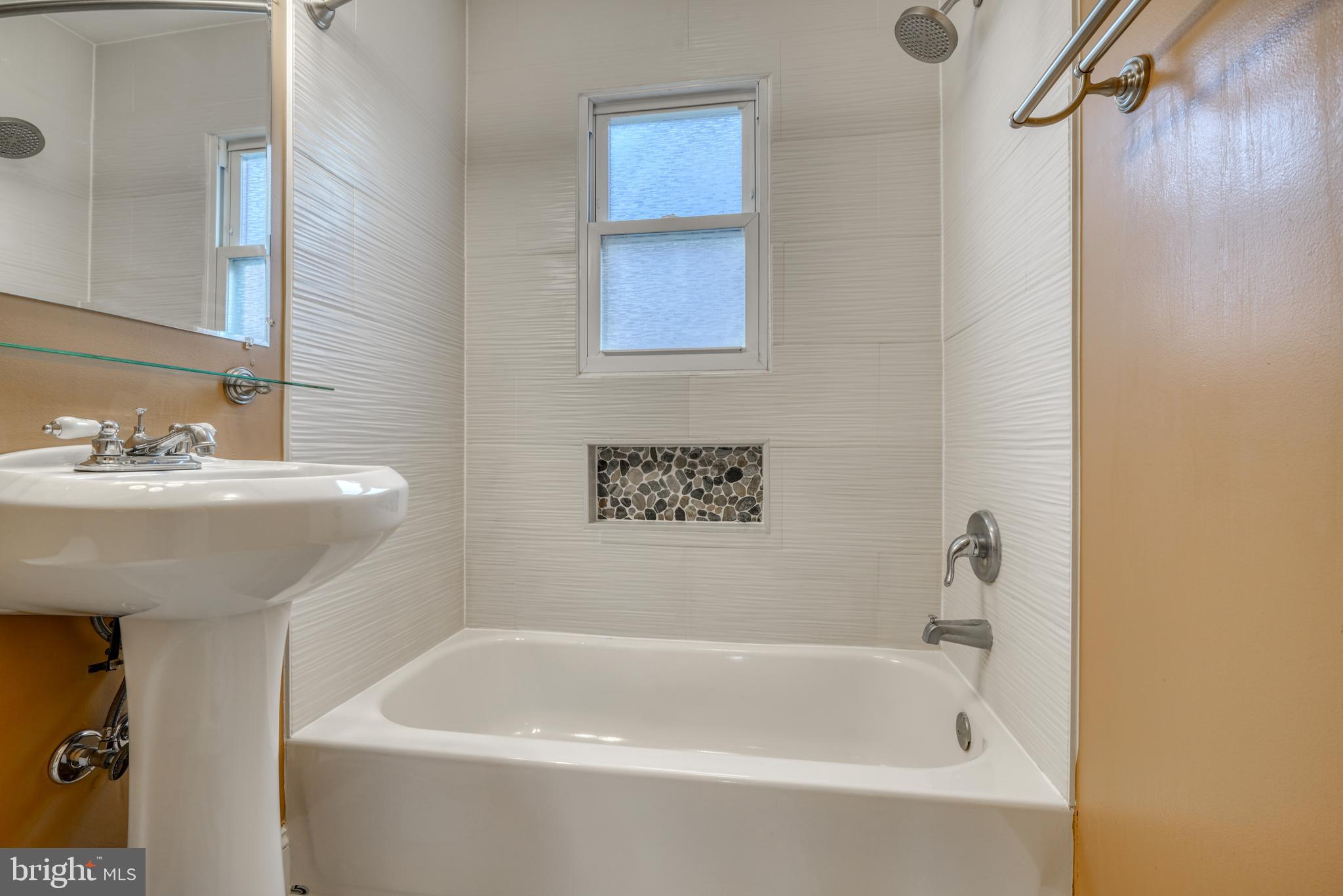 COLGATE PARK - Residential