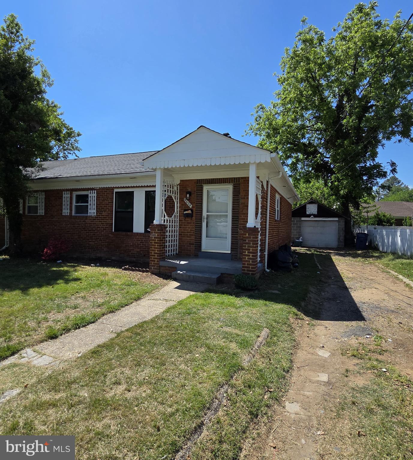 RIGGS MANOR - Residential