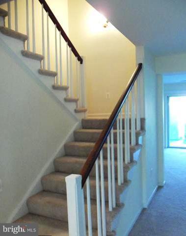 ROSSMOOR MUTUAL #7 - Residential Lease