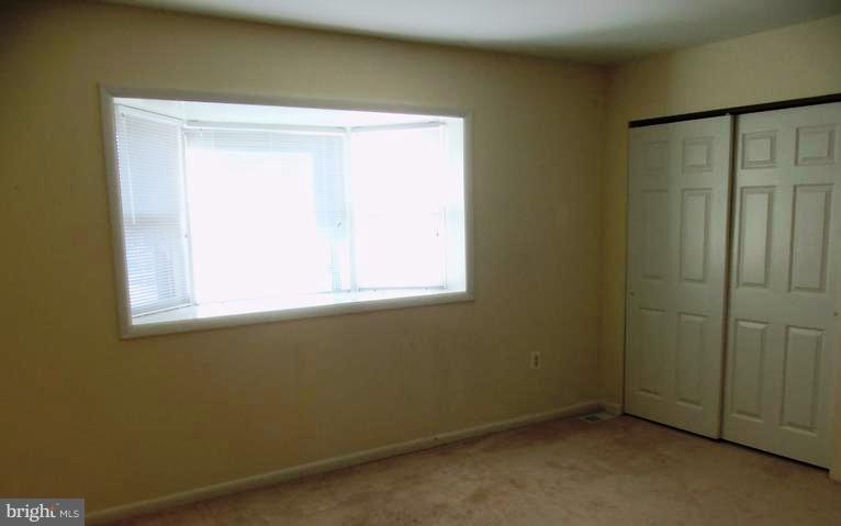 ROSSMOOR MUTUAL #7 - Residential Lease