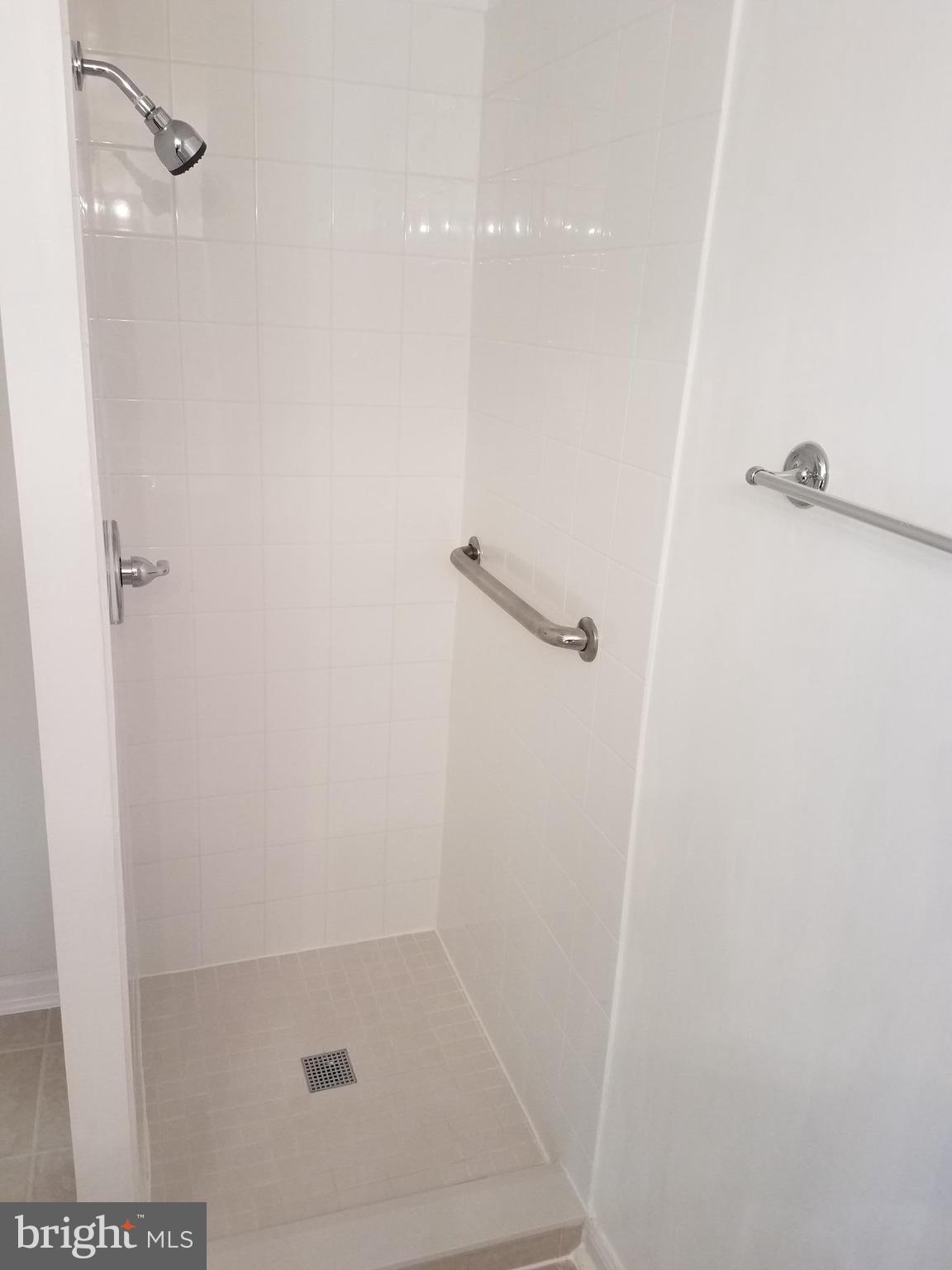 ROSSMOOR MUTUAL #7 - Residential Lease