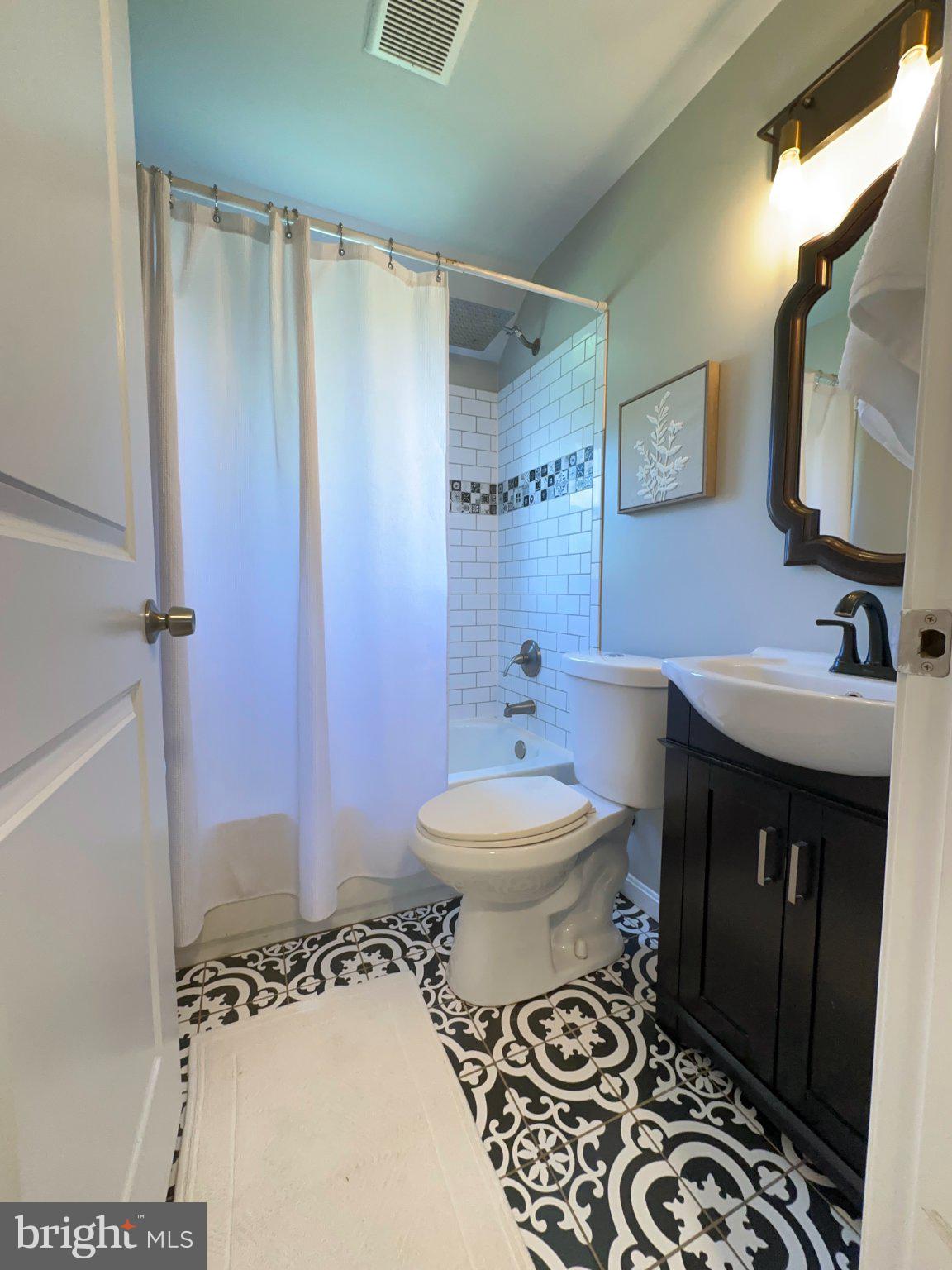 WATERSEDGE - Residential