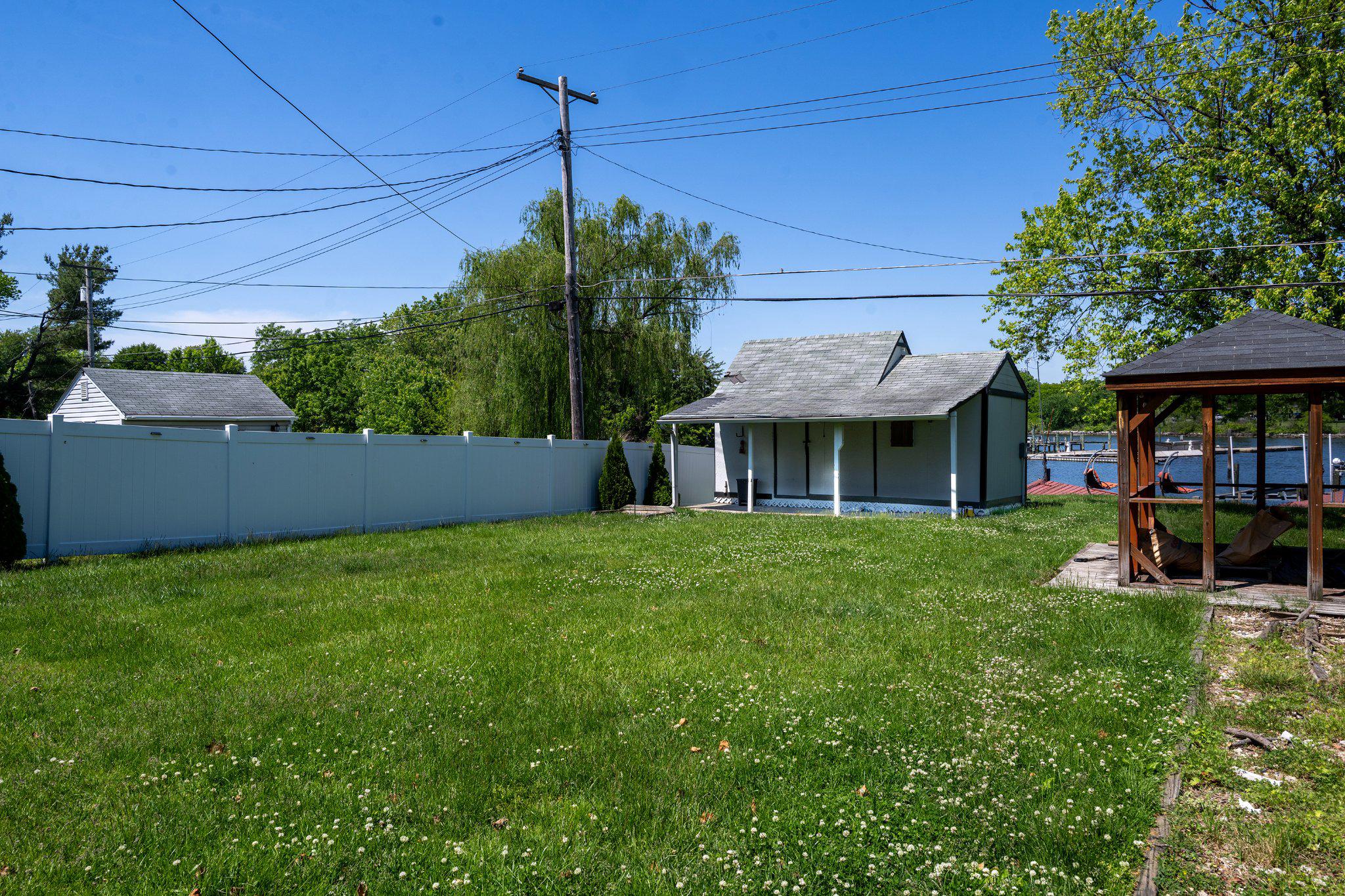WATERSEDGE - Residential