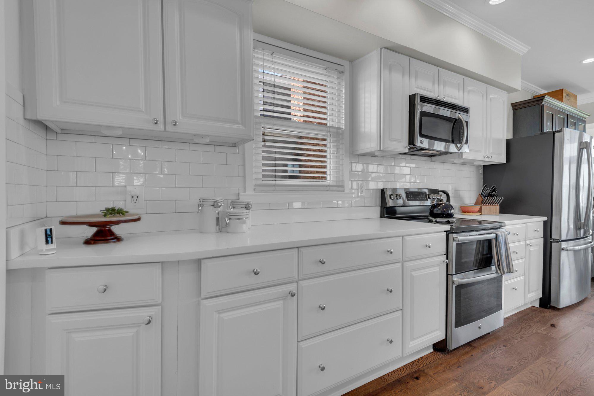 SHORE ACRES - Residential