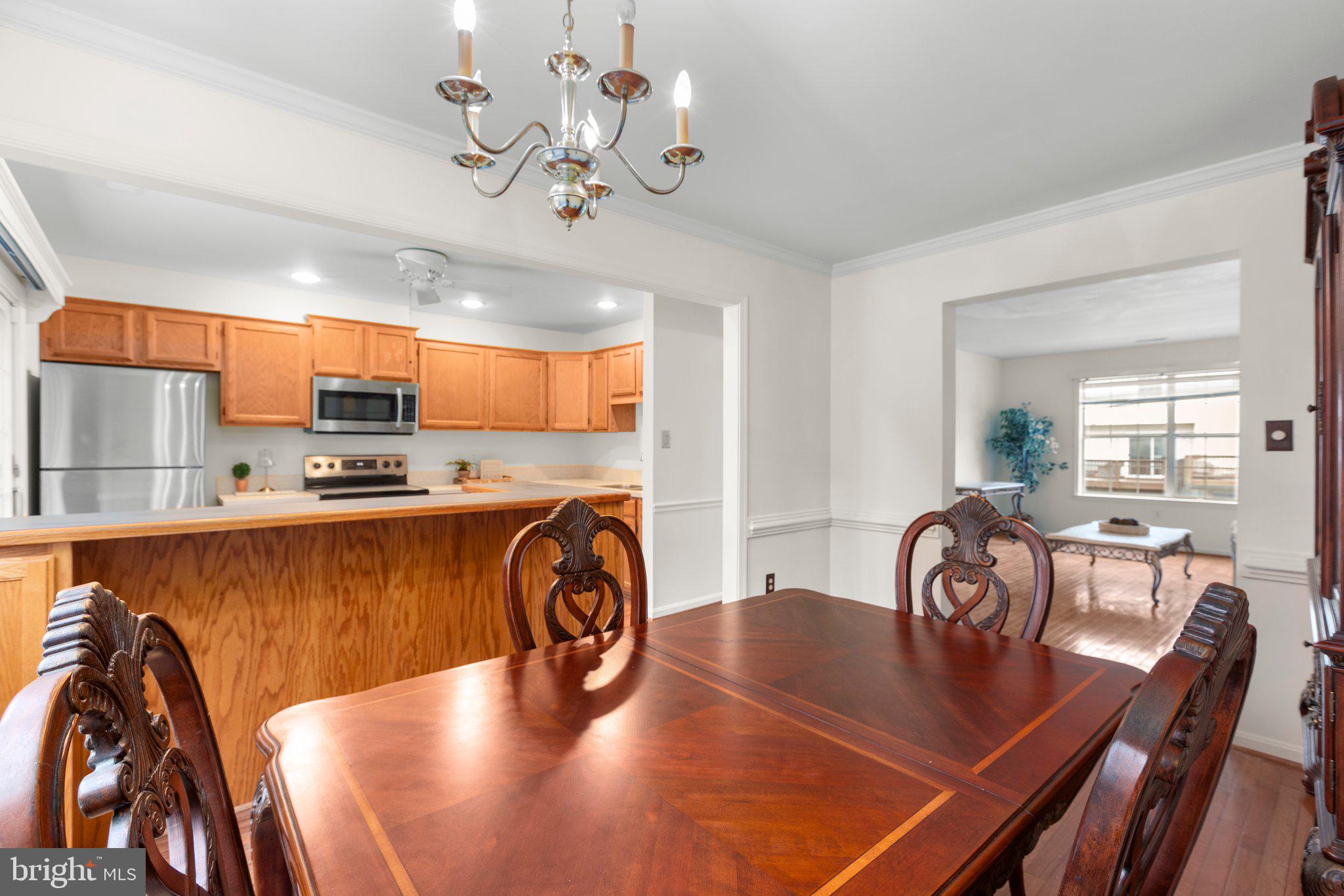 SUNNINGDALE MEADOWS - Residential