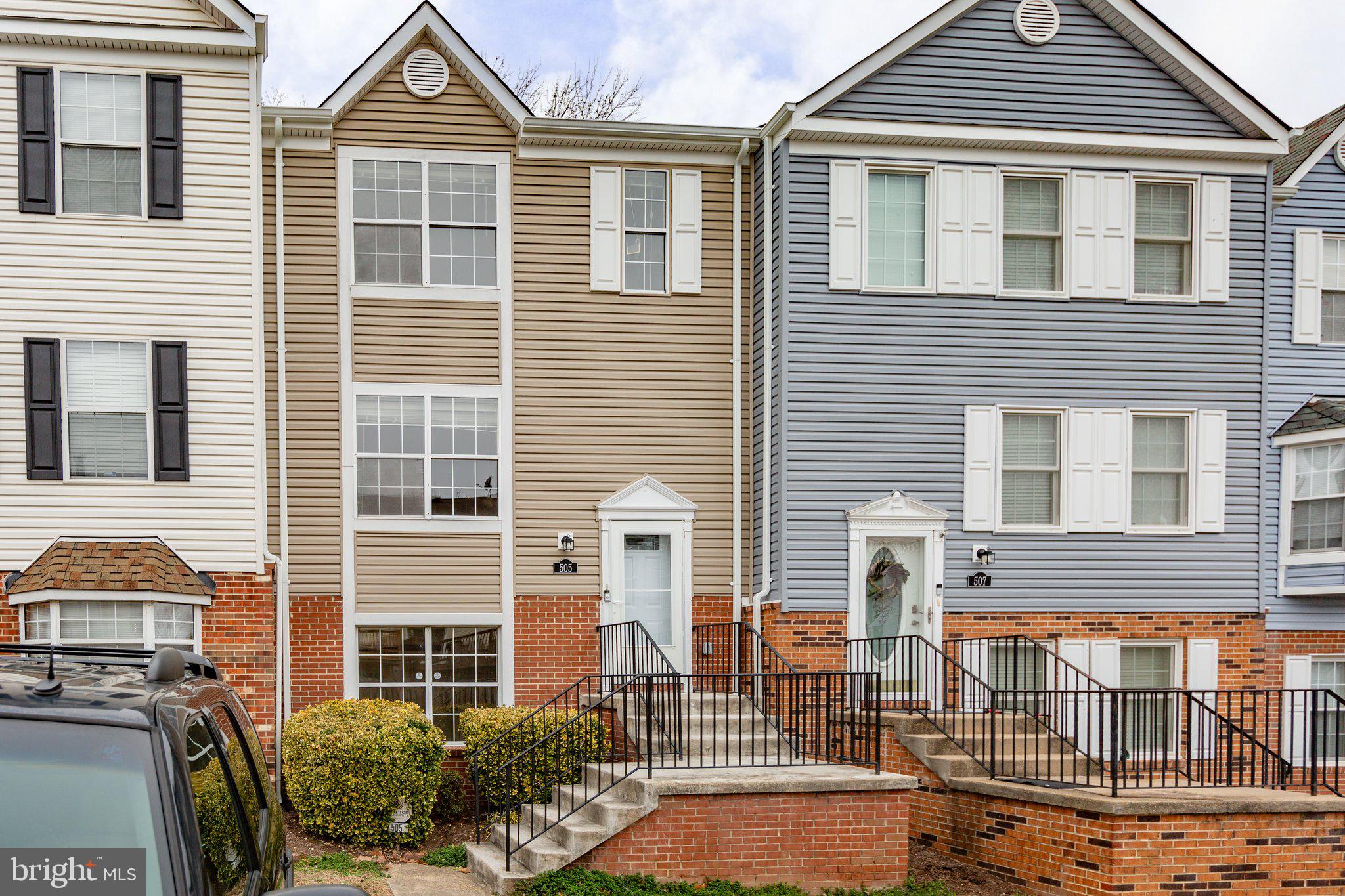 SUNNINGDALE MEADOWS - Residential