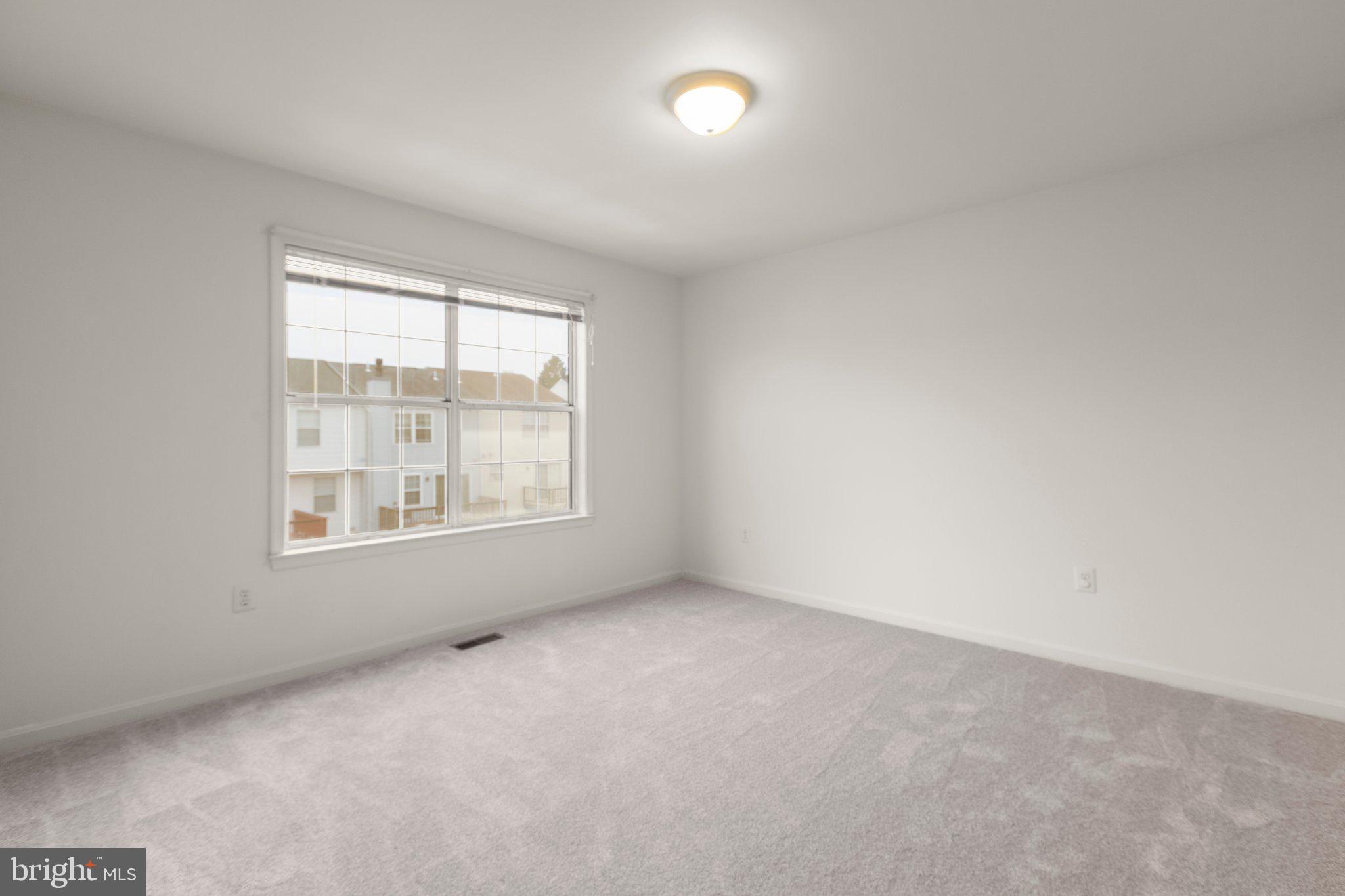 SUNNINGDALE MEADOWS - Residential