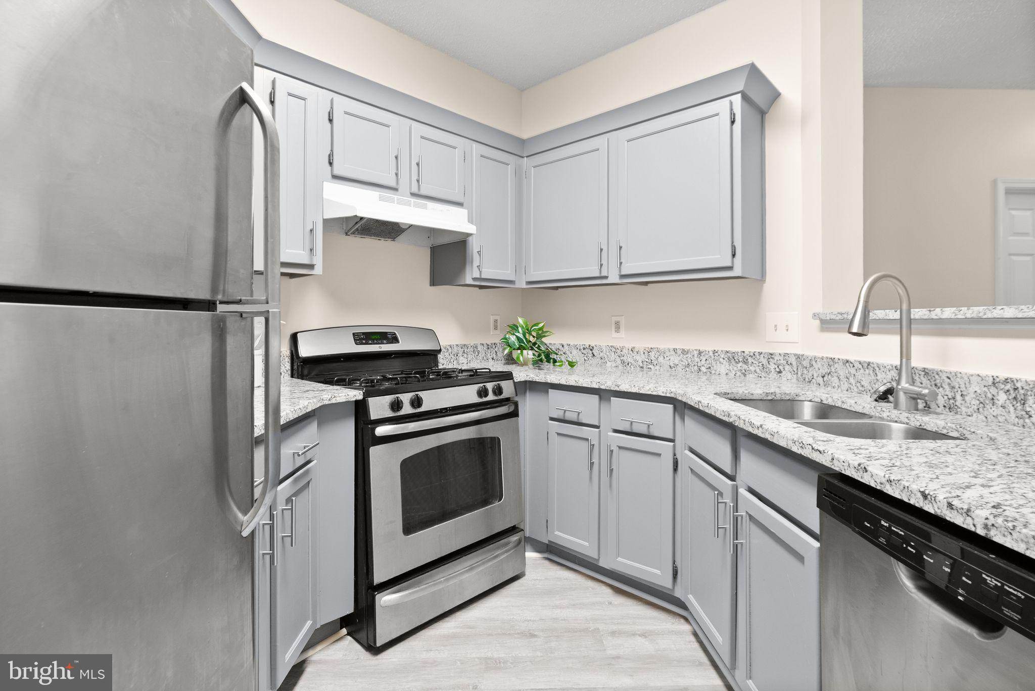 STONECROFT CONDO - Residential