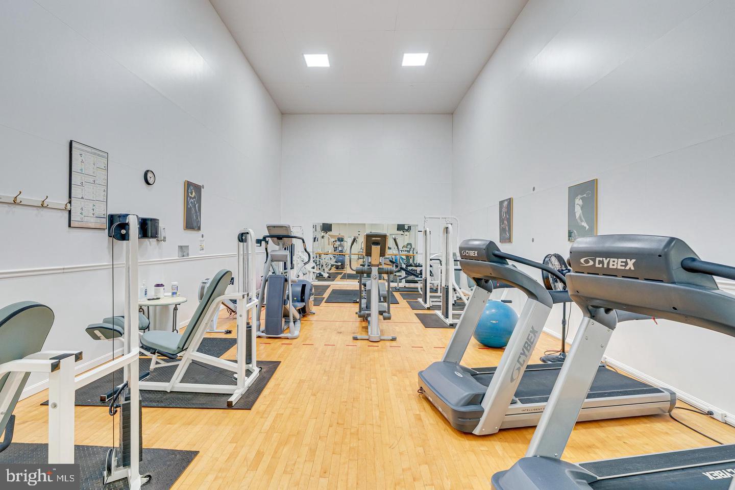 STONECROFT CONDO - Residential