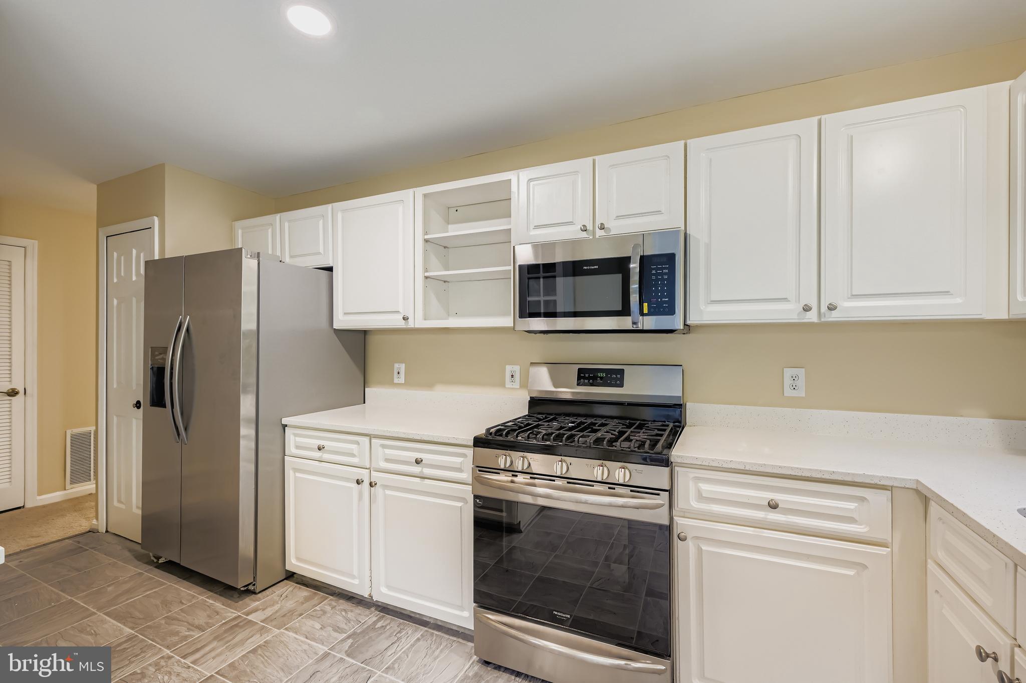 LAUREL FOREST - Residential