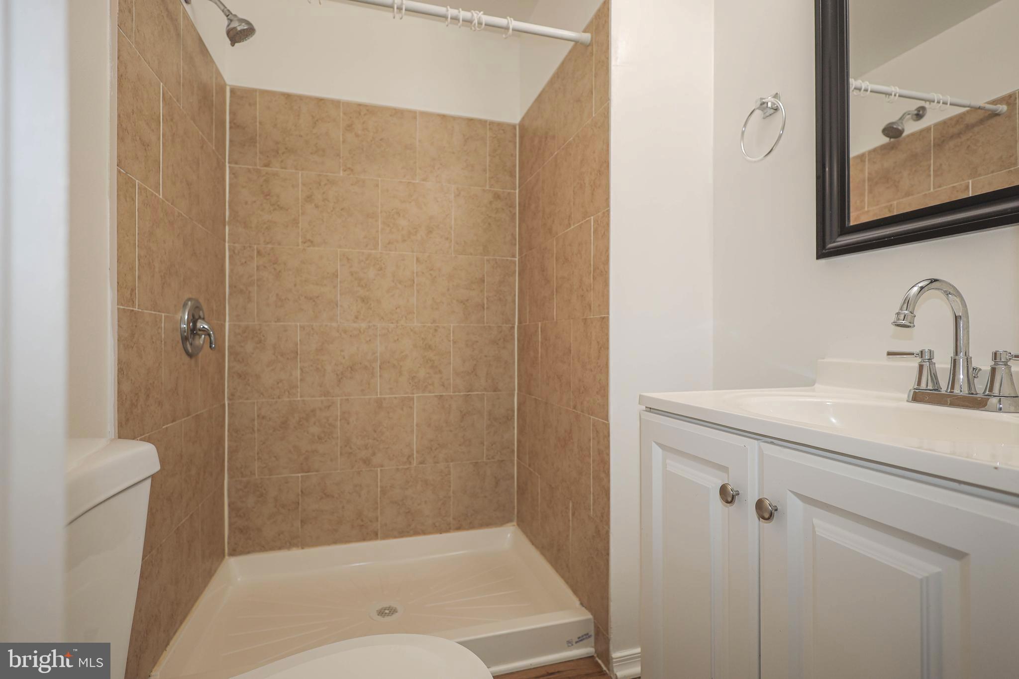 HUNTERS WOODS - Residential Lease