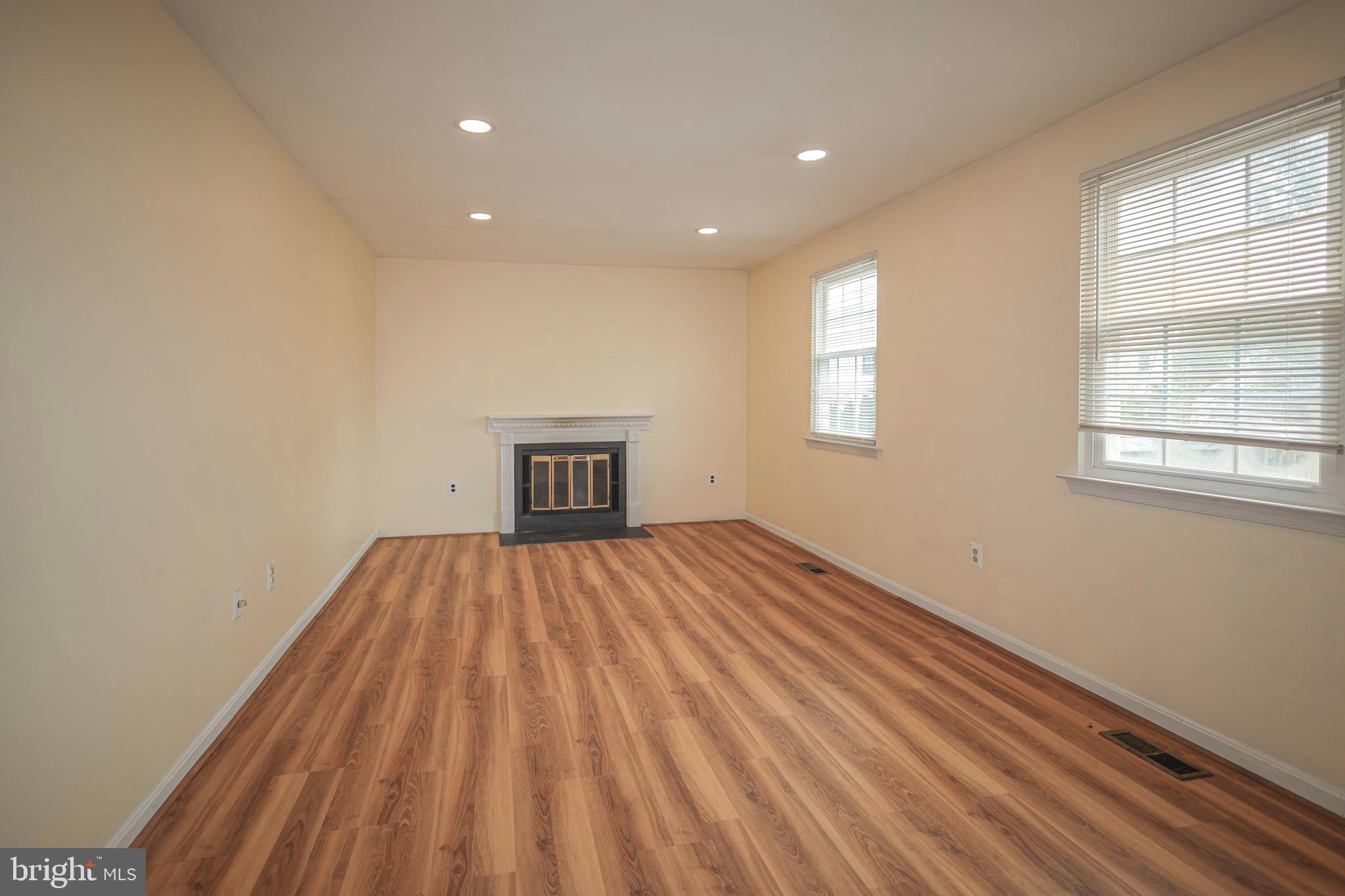 HUNTERS WOODS - Residential Lease