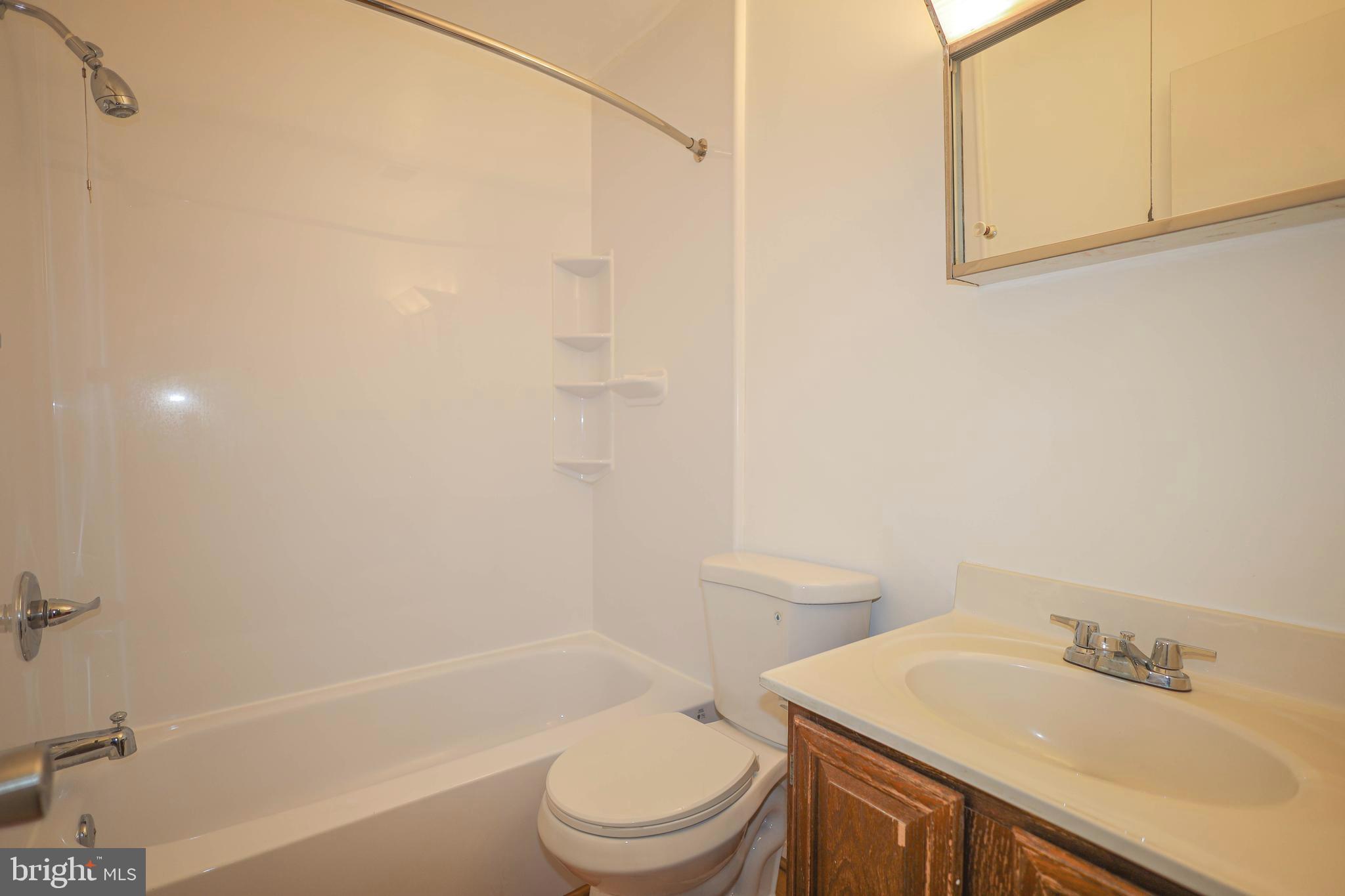 HUNTERS WOODS - Residential Lease