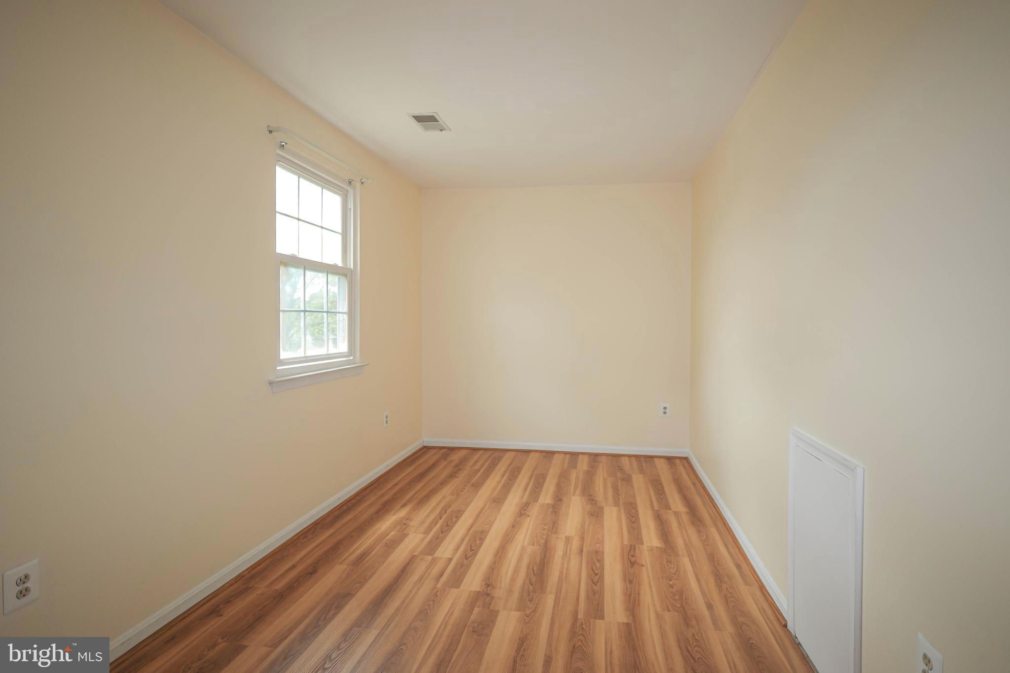 HUNTERS WOODS - Residential Lease